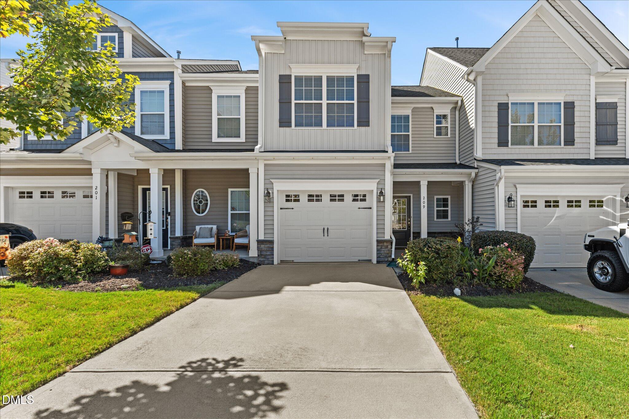 209 Gulley Glen Drive Property Photo 1