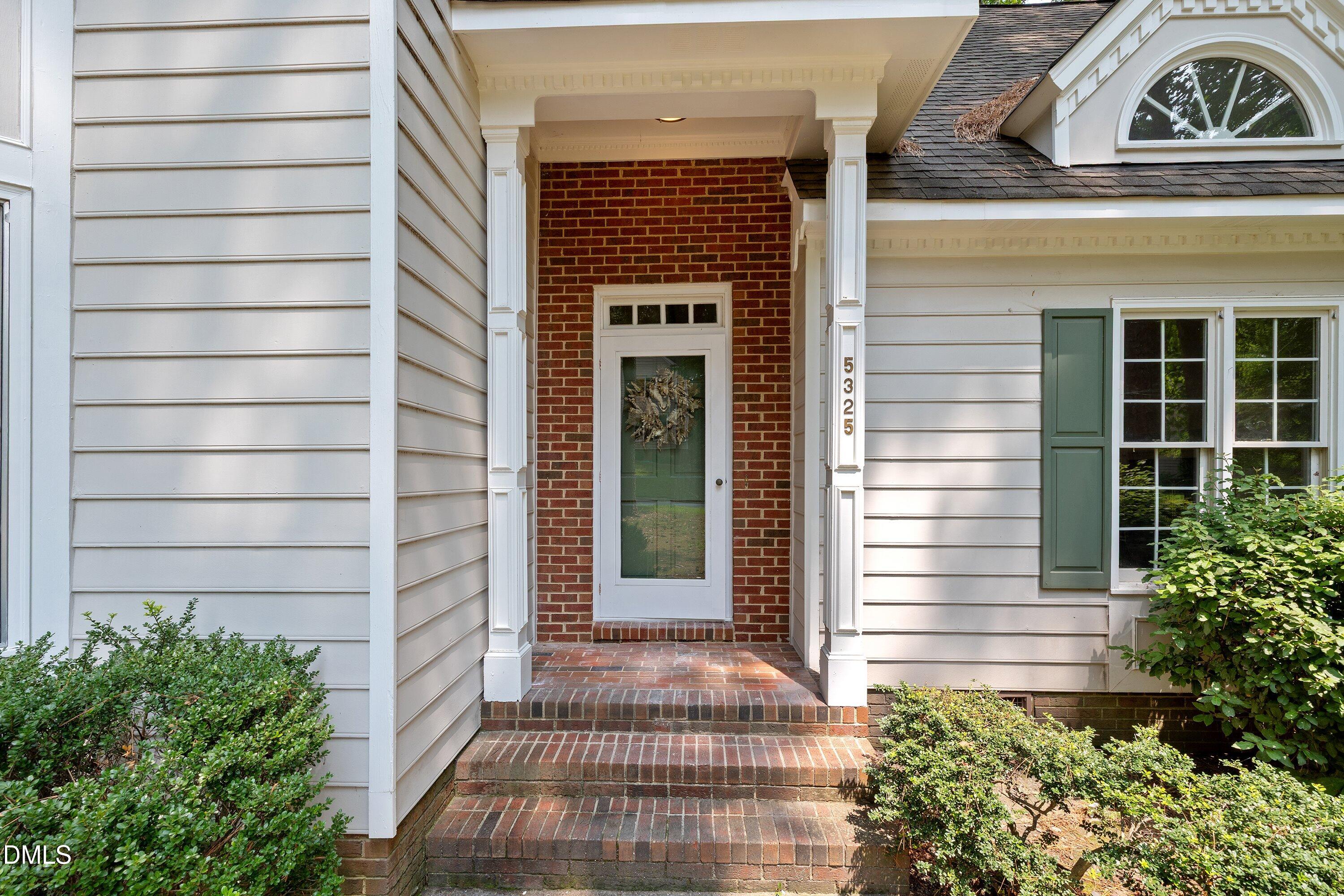 5325 Fairmead Circle Property Photo 4