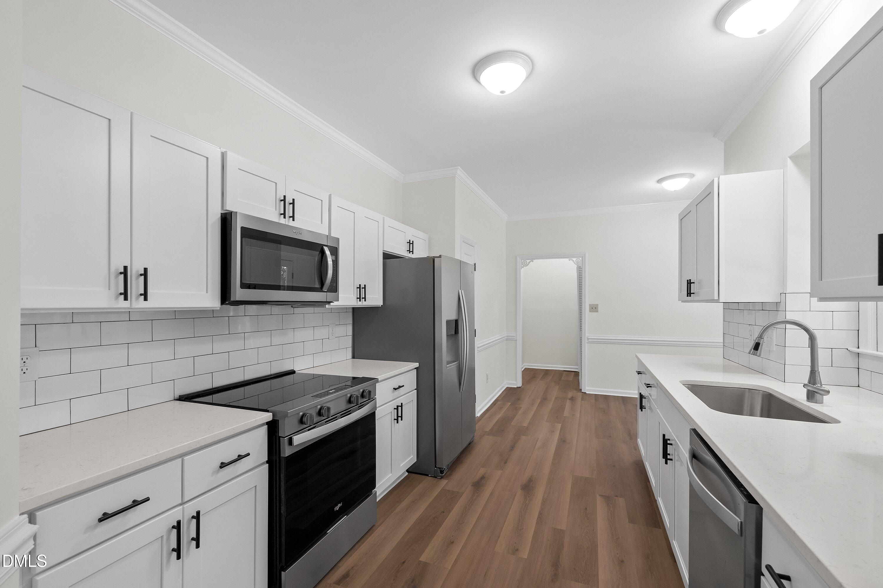 5325 Fairmead Circle Property Photo 11