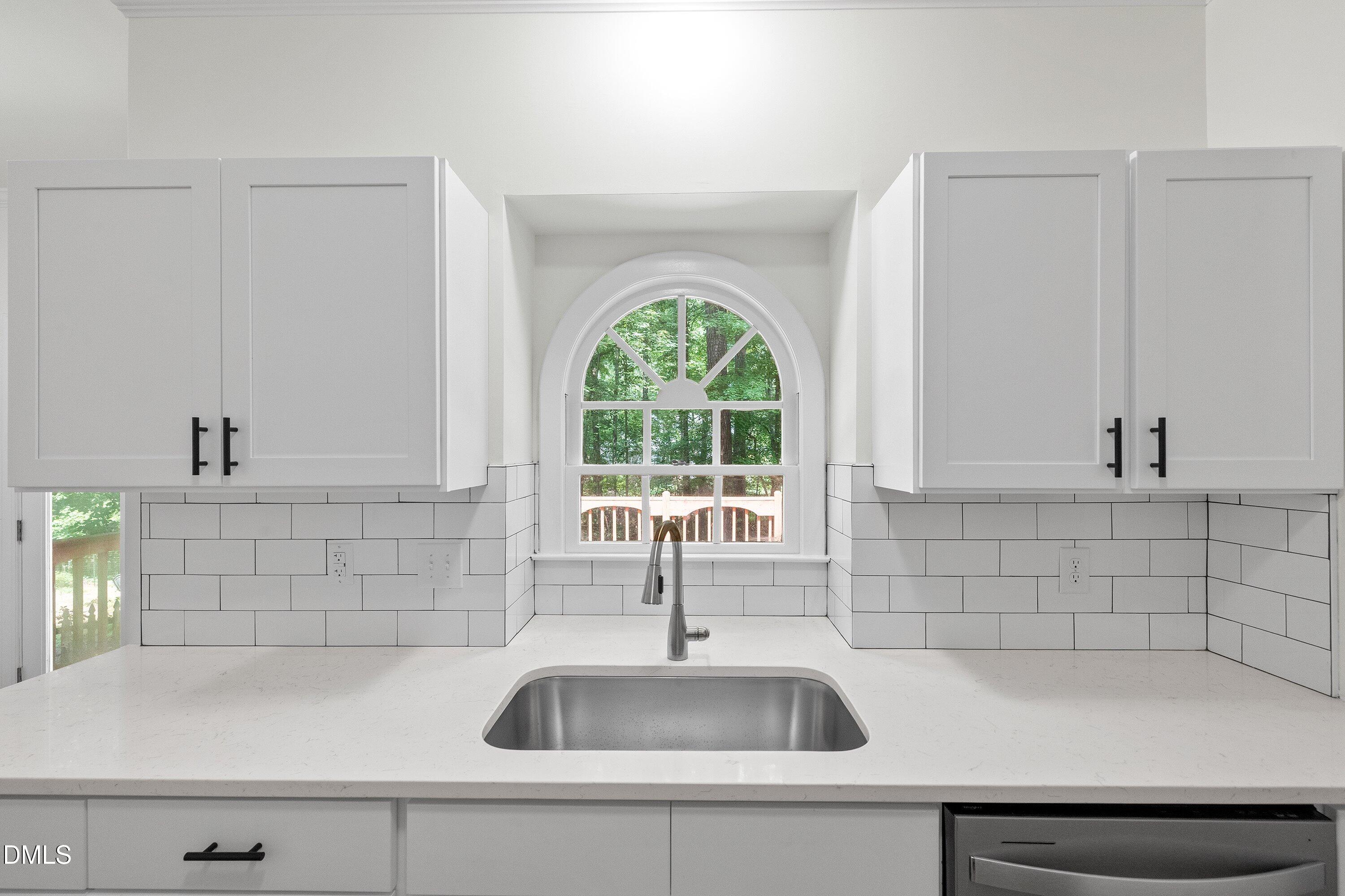 5325 Fairmead Circle Property Photo 14