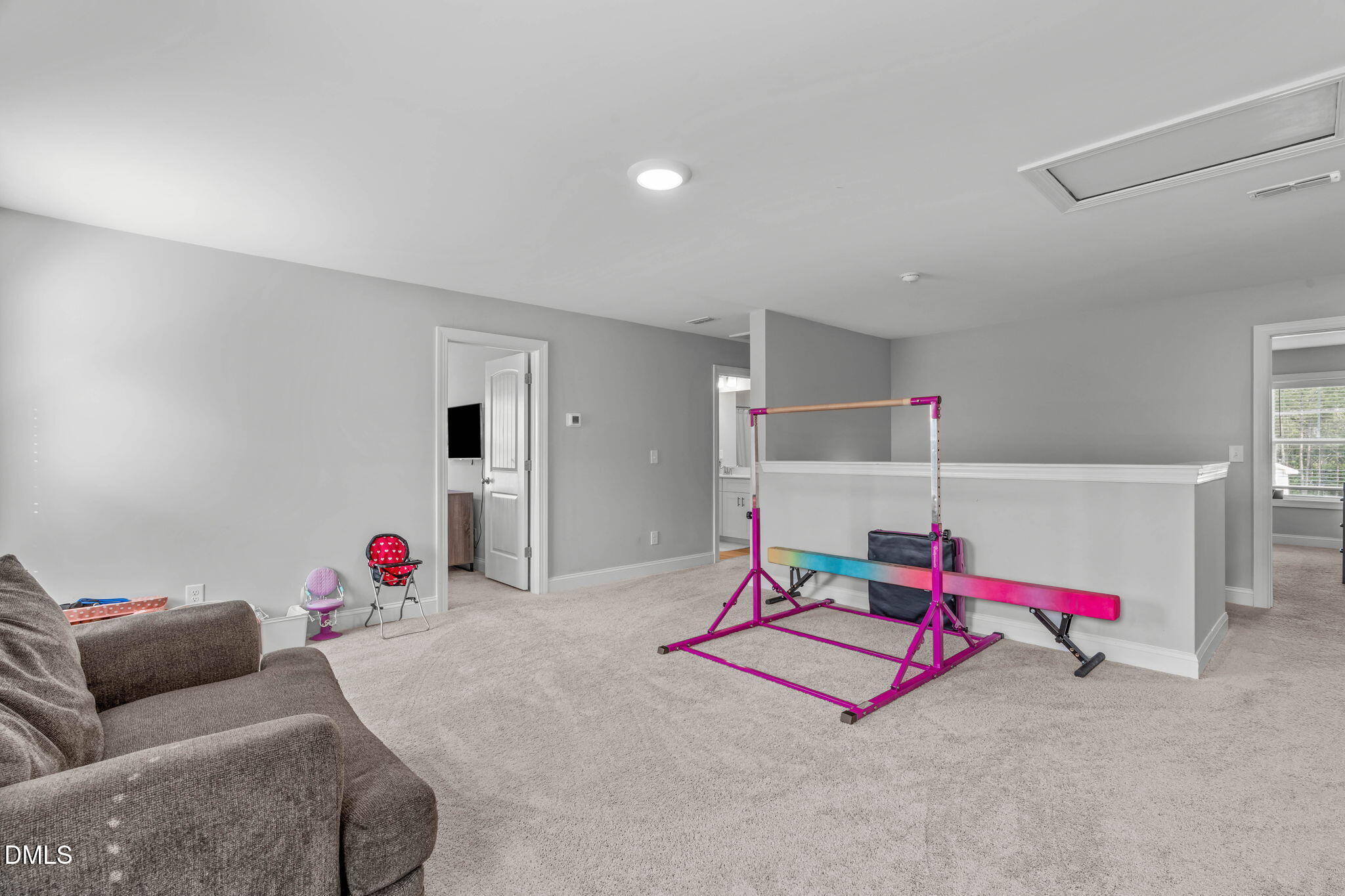 200 Sutherland Drive Property Photo 24