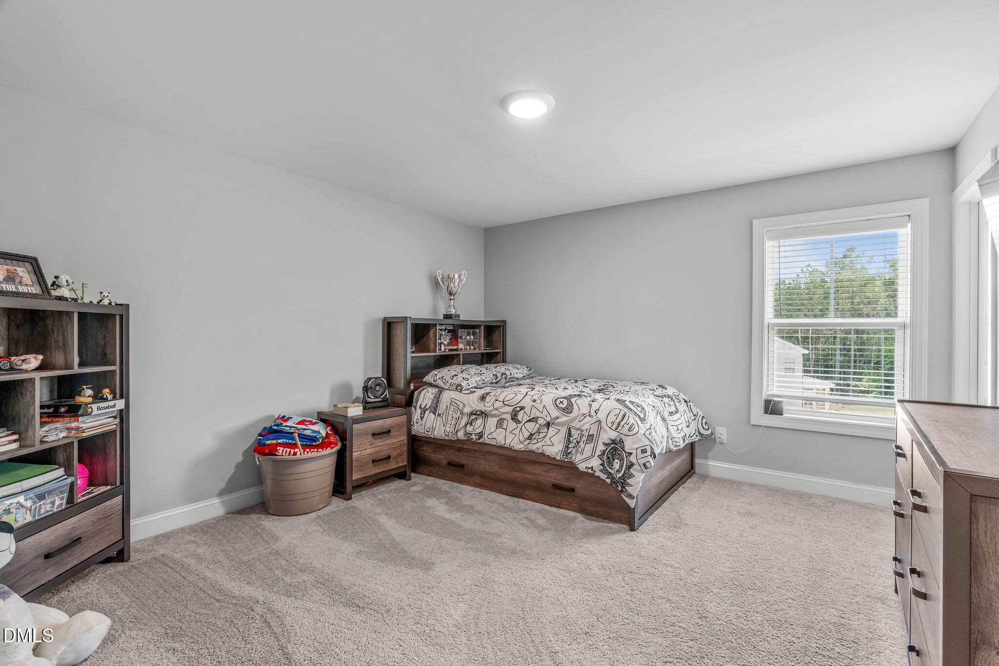 200 Sutherland Drive Property Photo 31