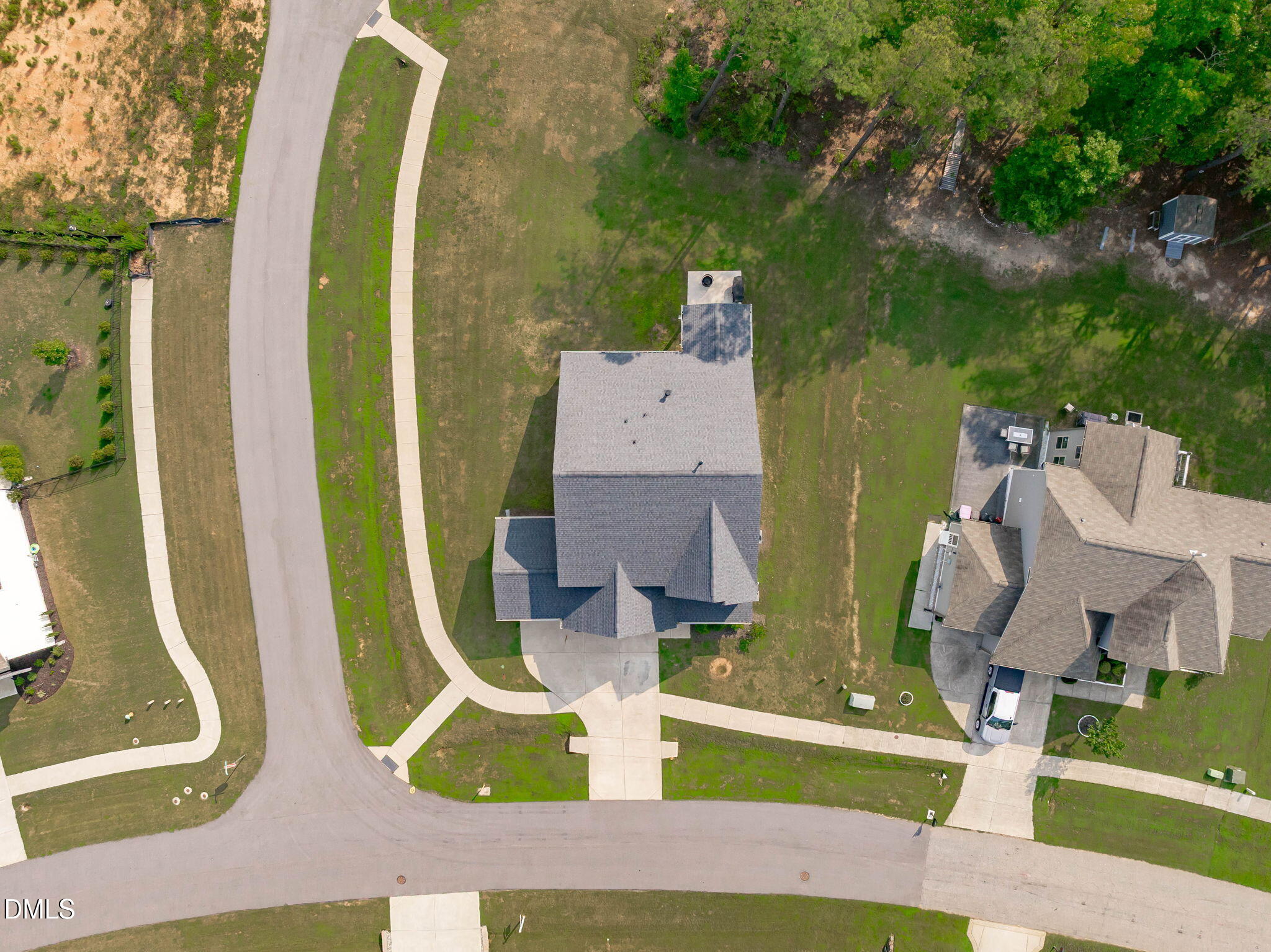200 Sutherland Drive Property Photo 42