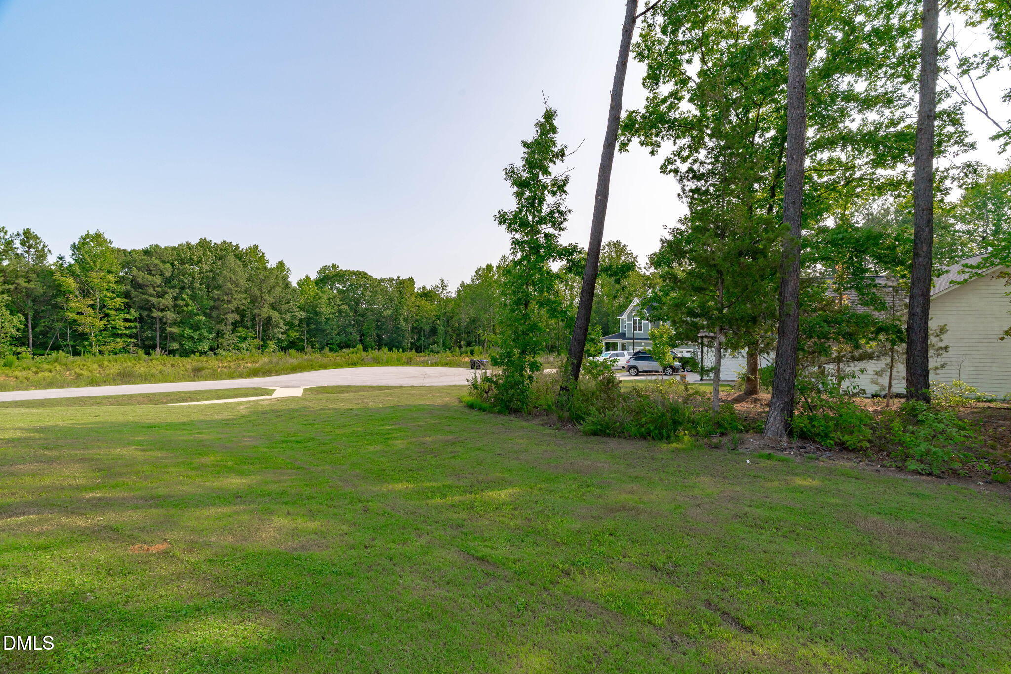 200 Sutherland Drive Property Photo 45