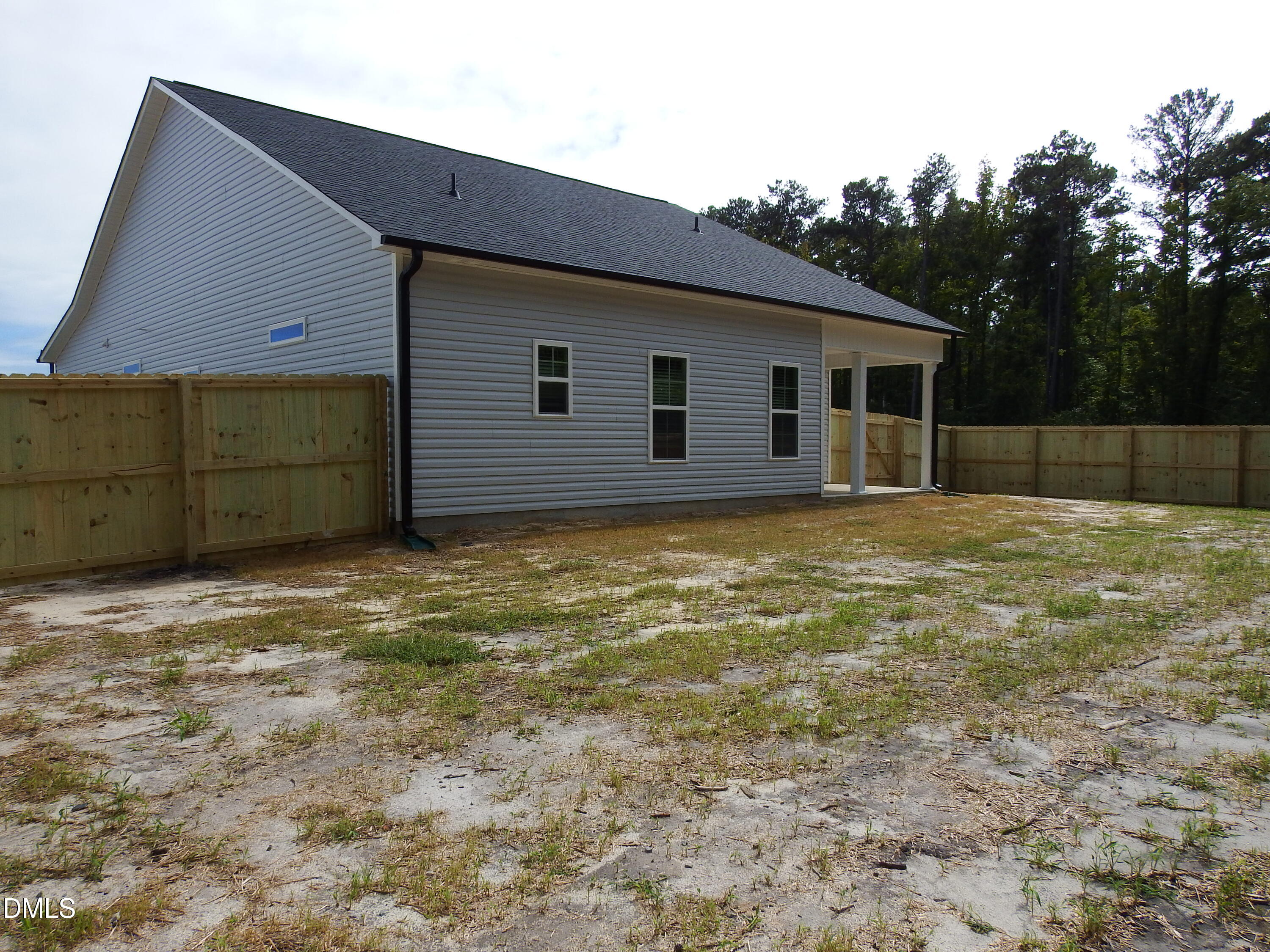 4844 Danastas Avenue Property Photo 35