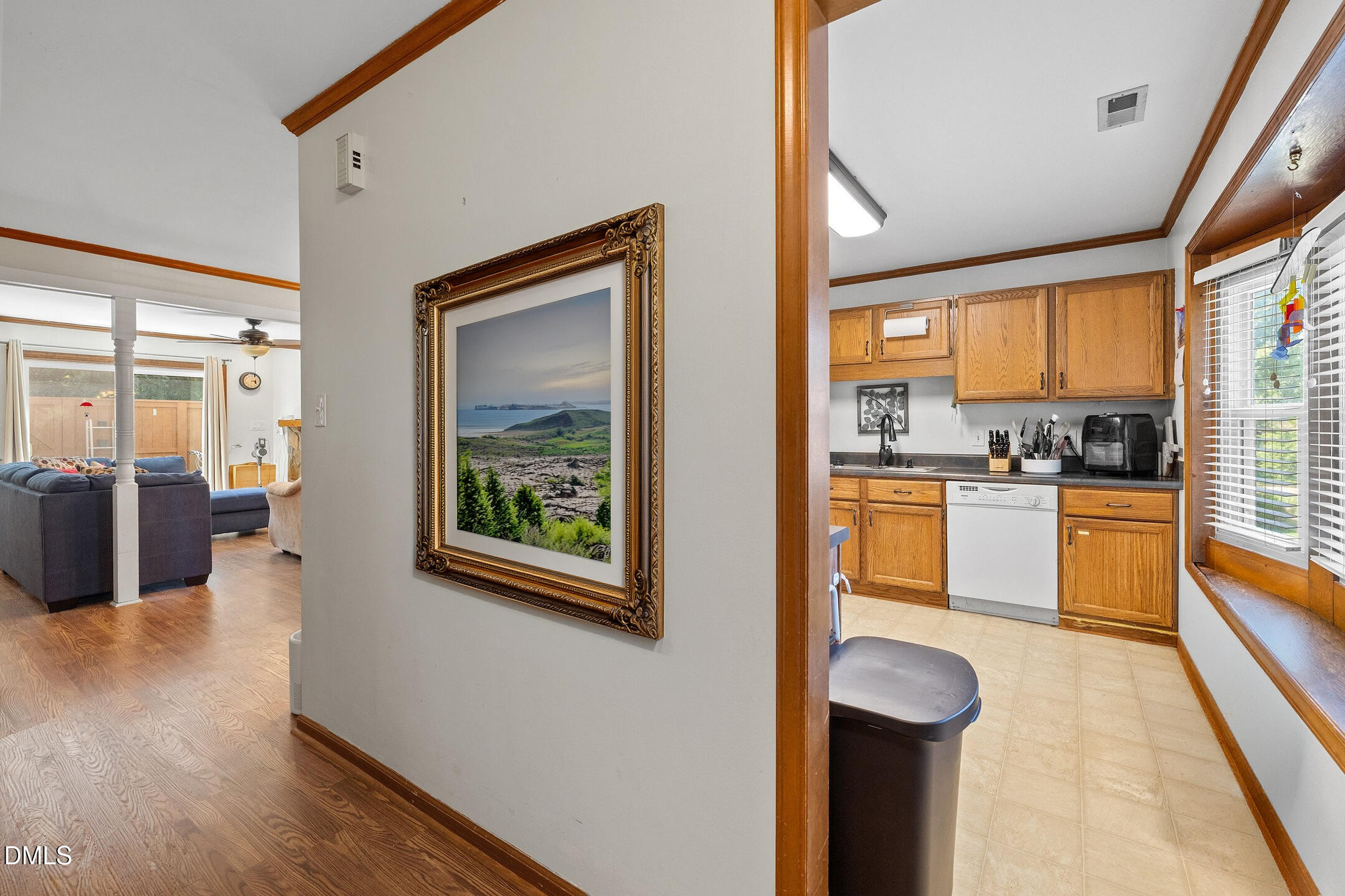 5433 Pine Top Circle Property Photo 4