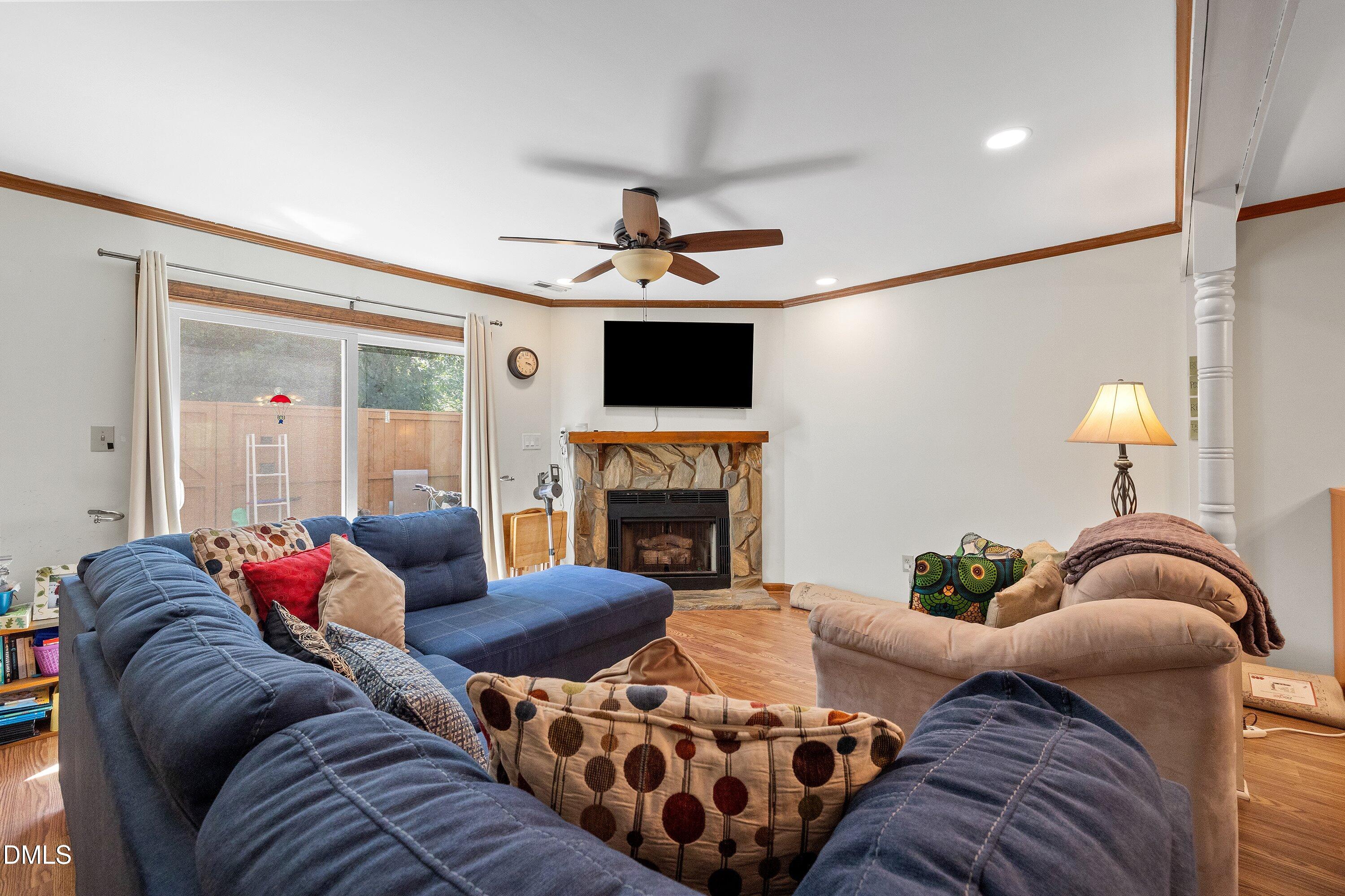 5433 Pine Top Circle Property Photo 8