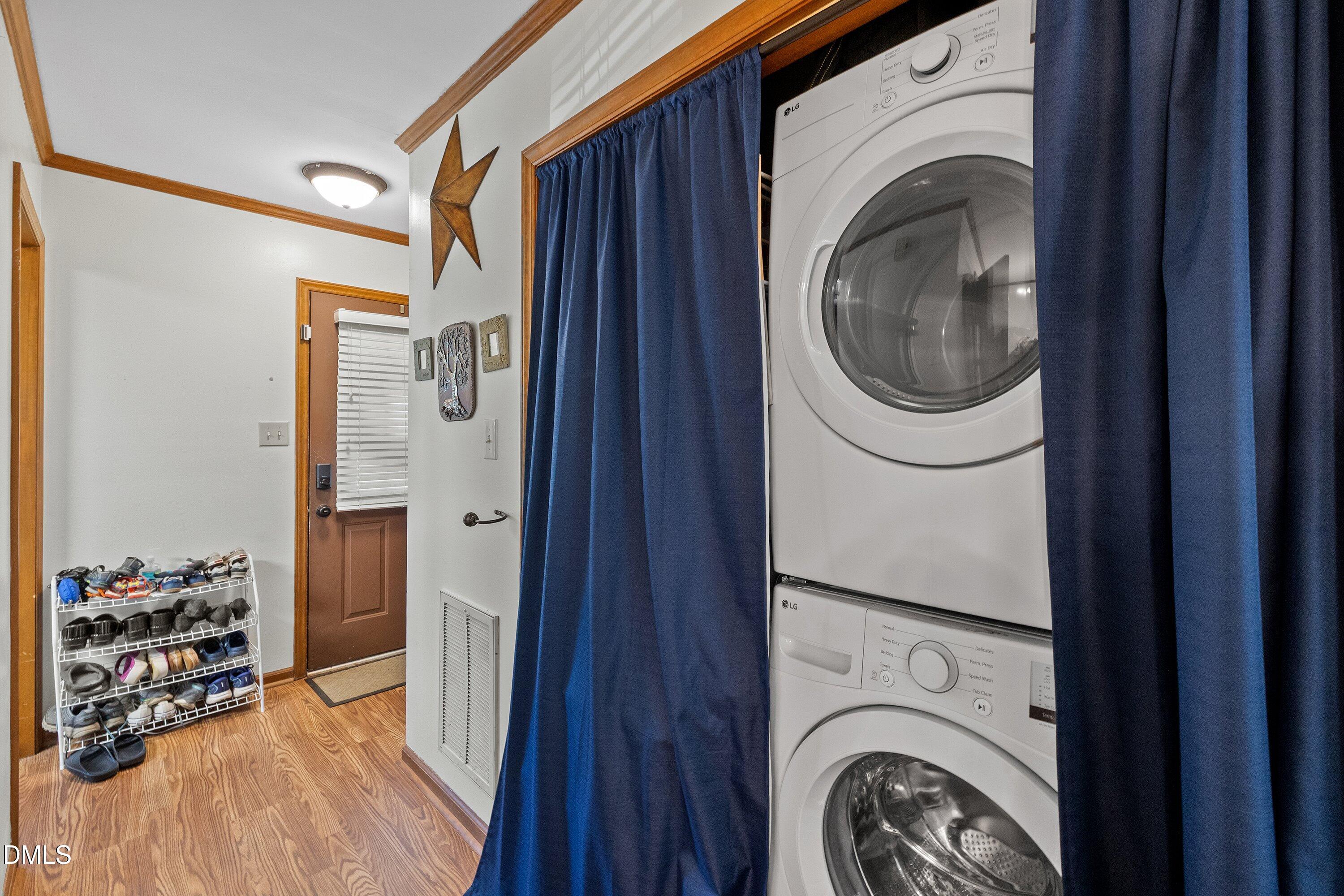 5433 Pine Top Circle Property Photo 11