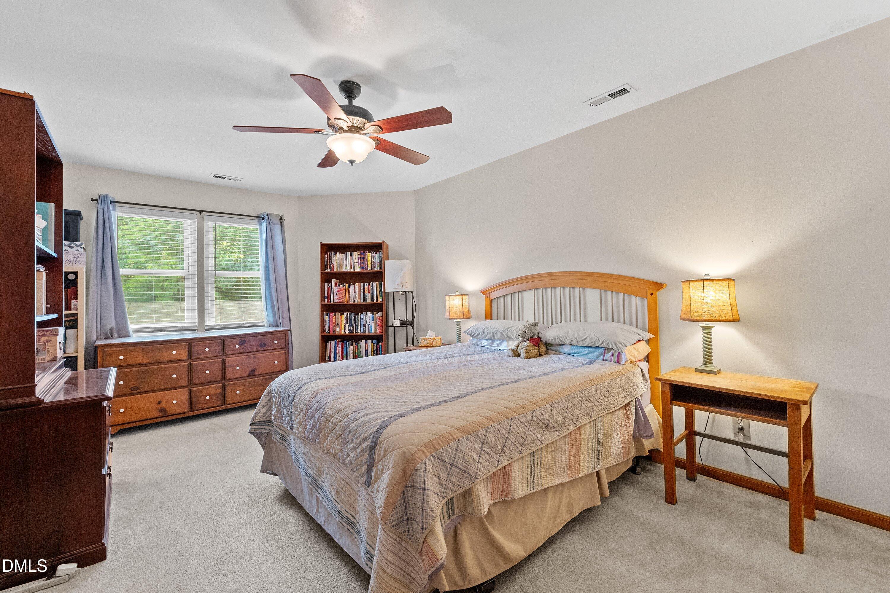 5433 Pine Top Circle Property Photo 13