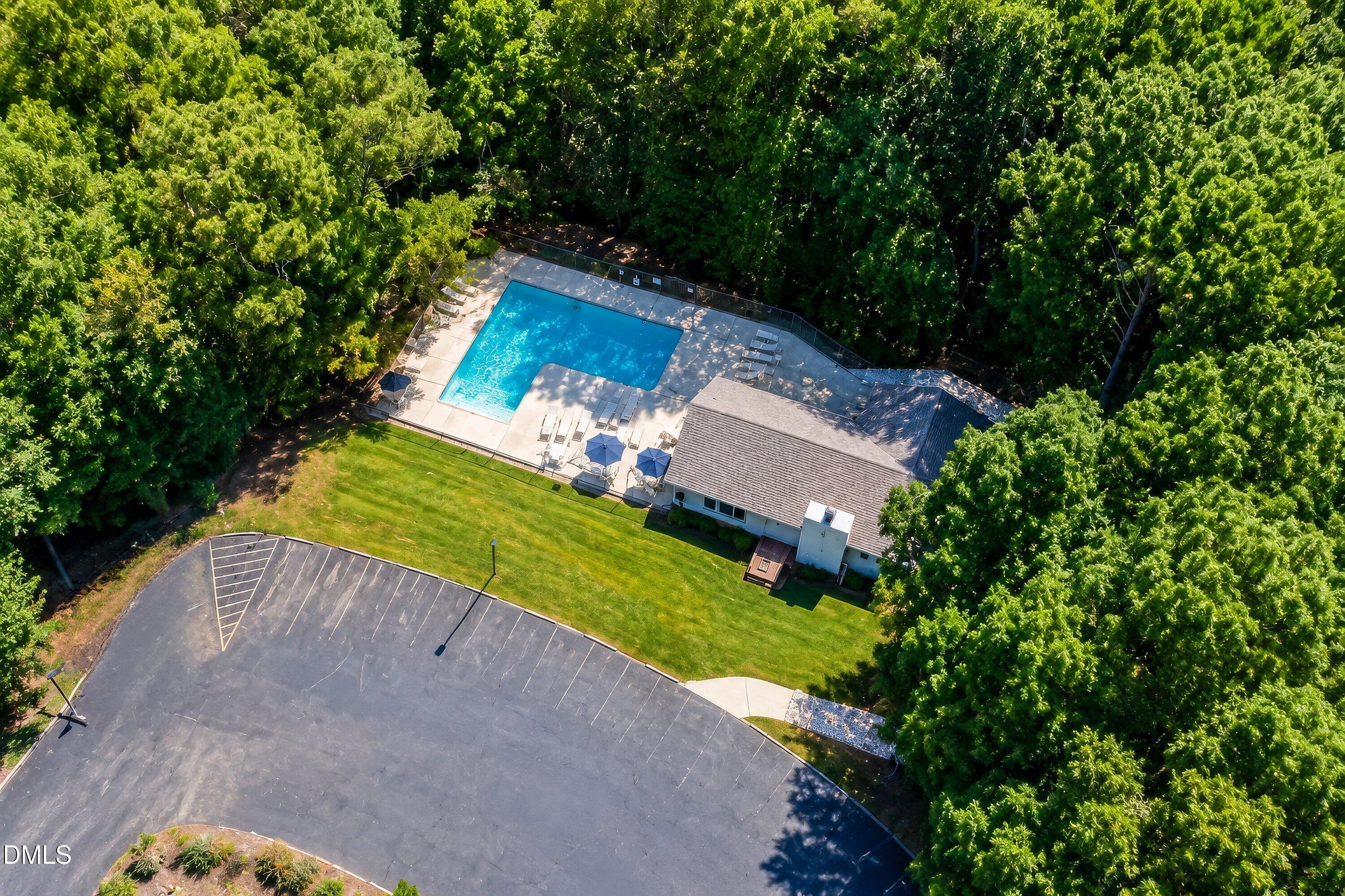 5433 Pine Top Circle Property Photo 24