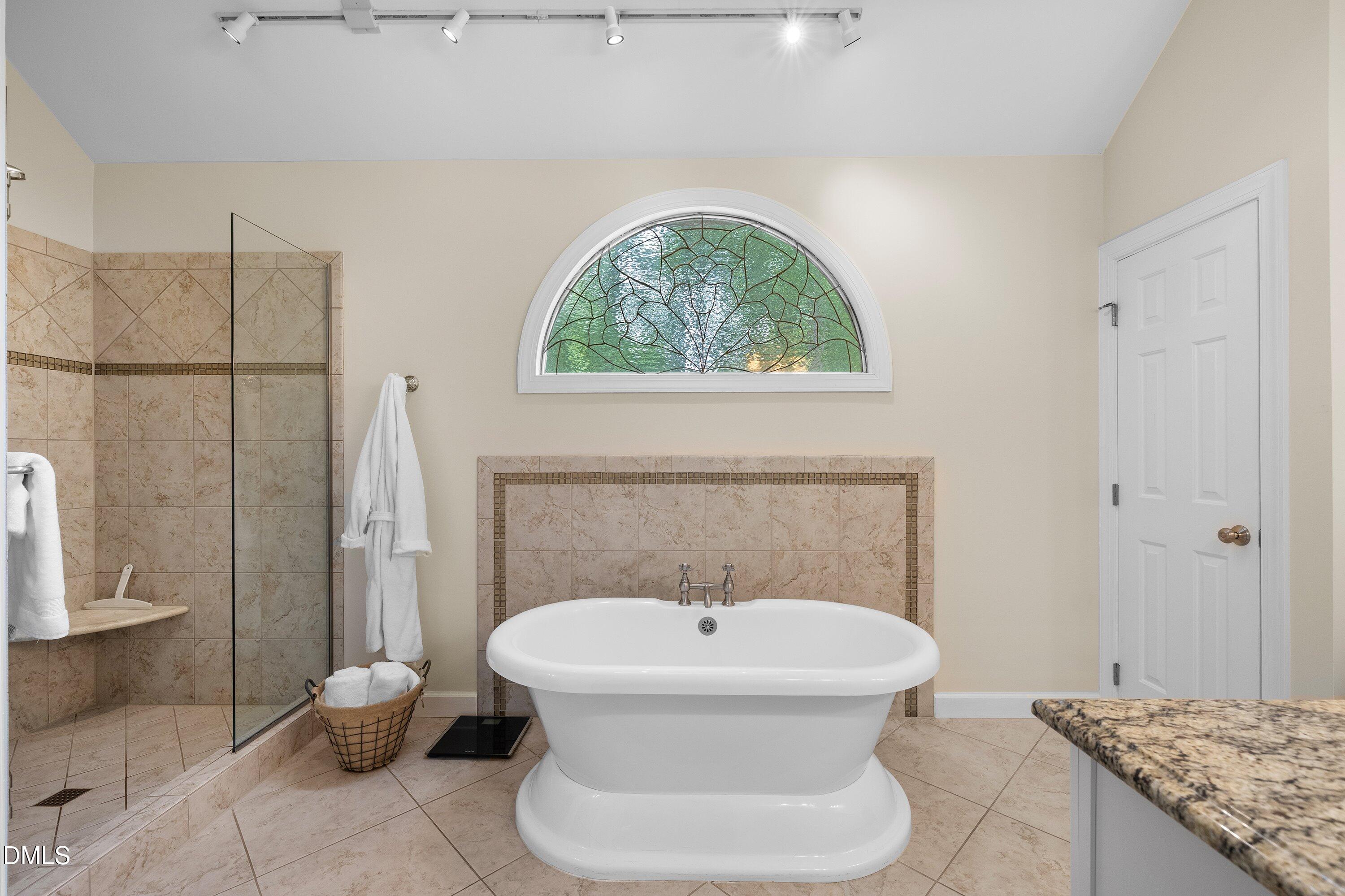 211 Kilbreck Drive Property Photo 46