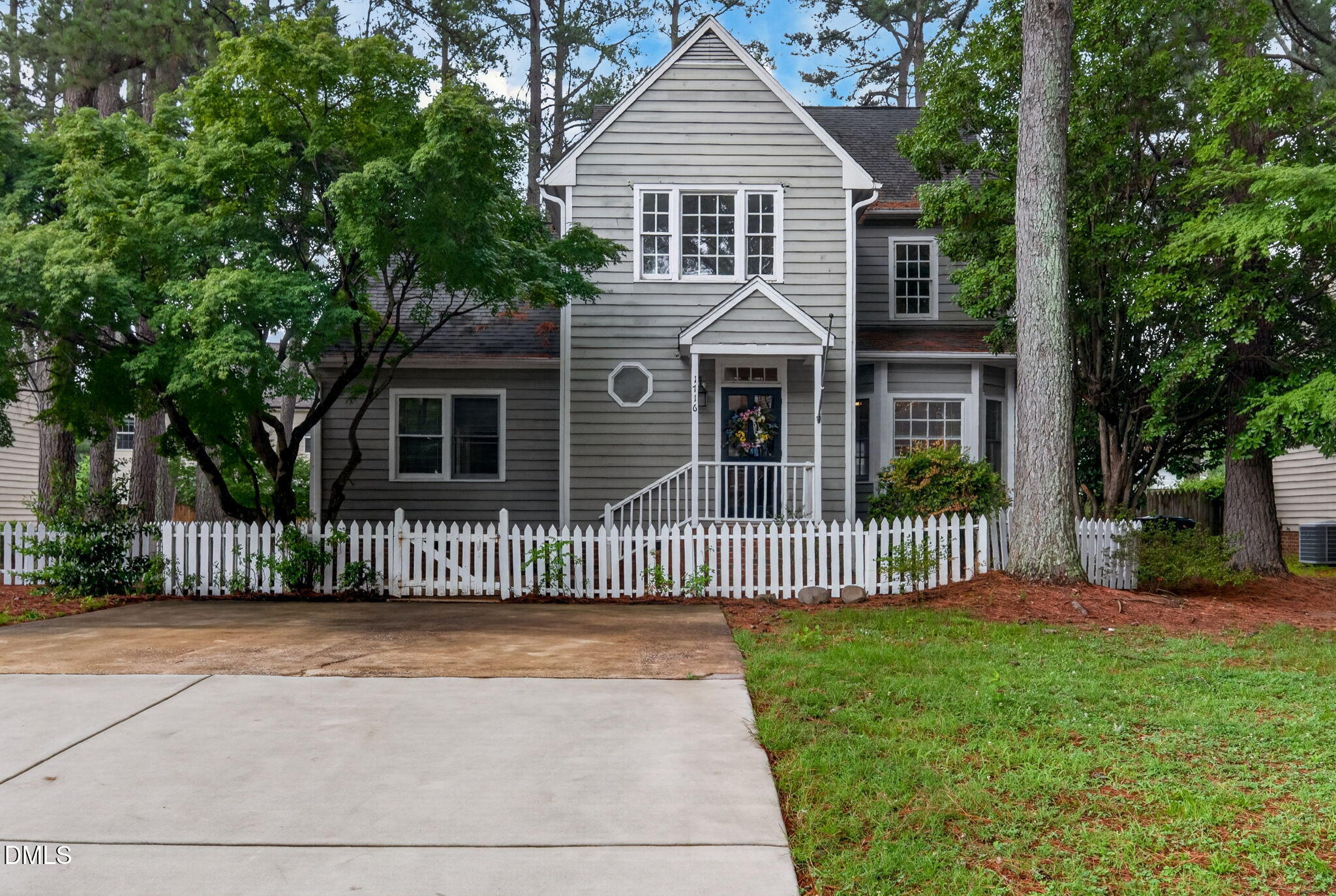 1716 Briarforest Place Property Photo 1
