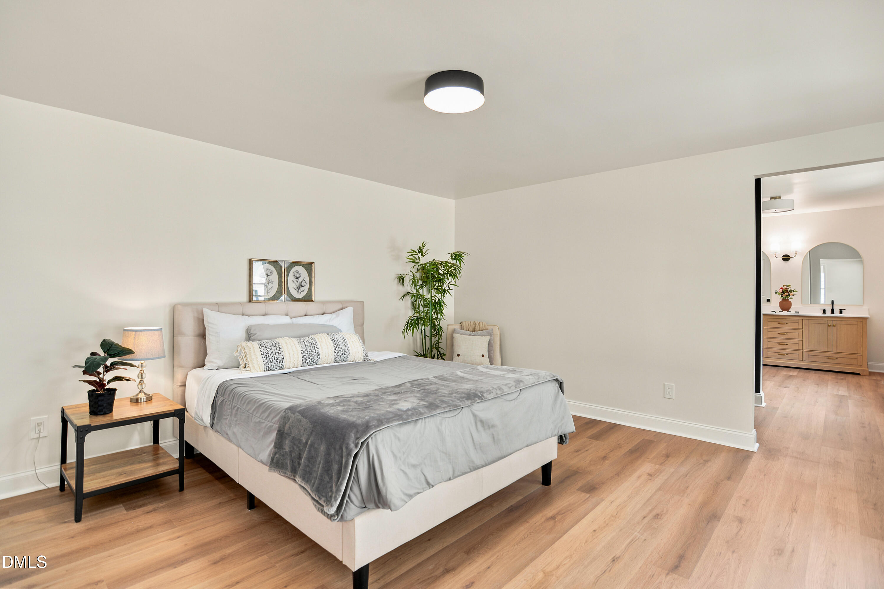5517 Spring Road Property Photo 10