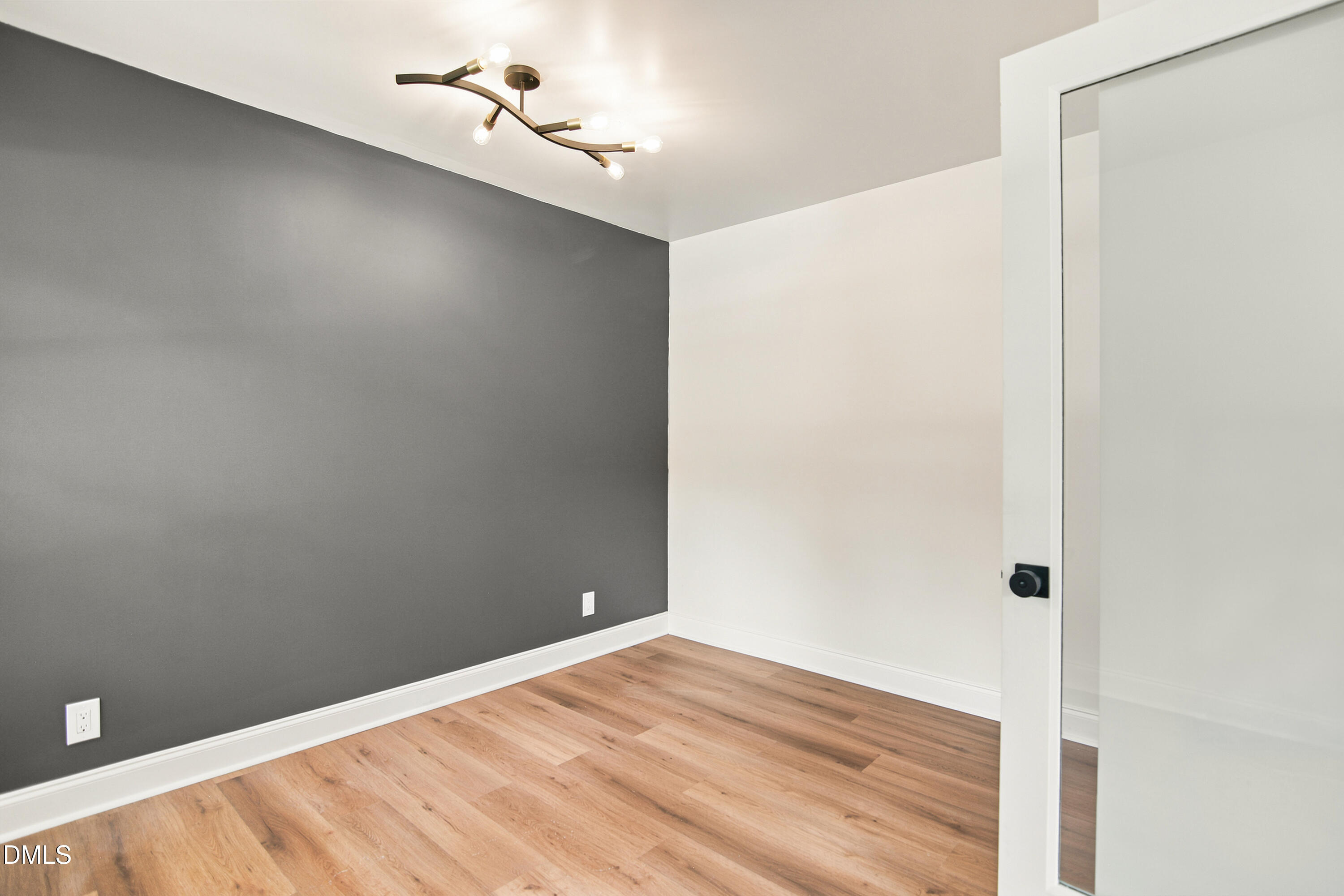 5517 Spring Road Property Photo 16