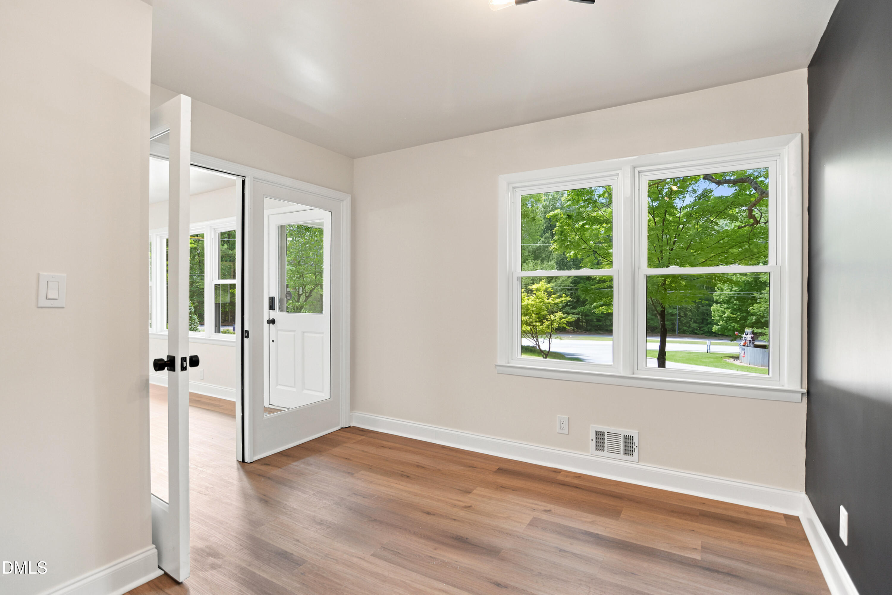 5517 Spring Road Property Photo 17