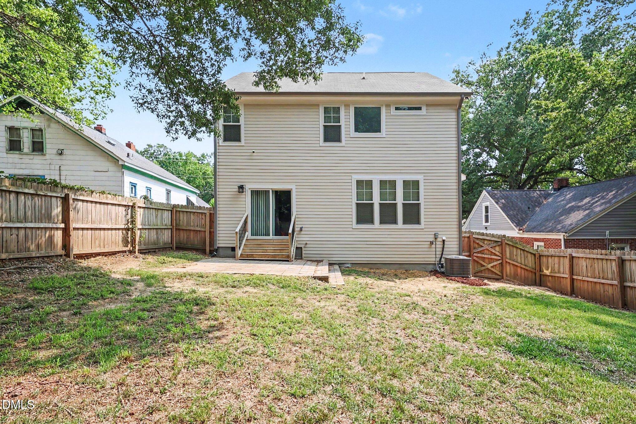 2601 Ashe Street Property Photo 32