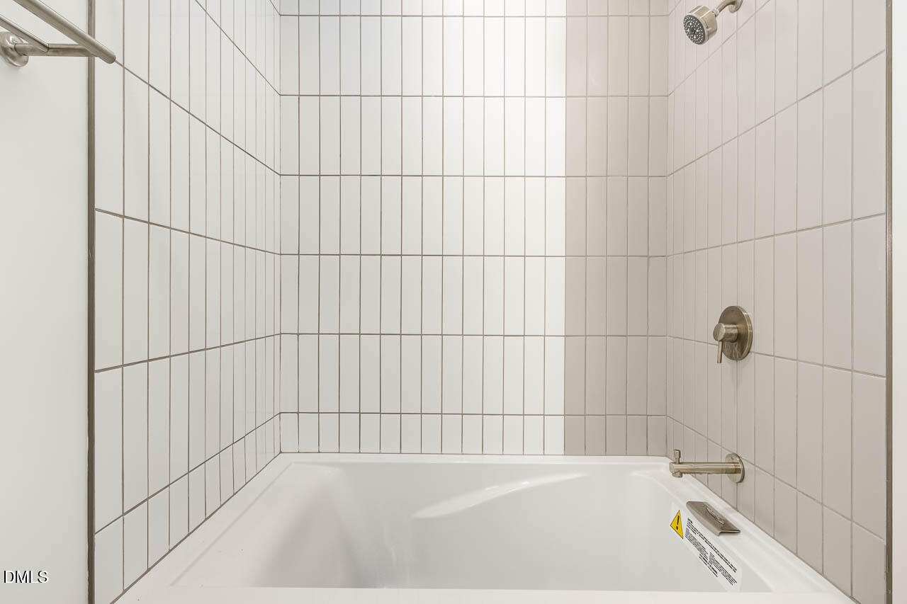 120 Mosaic Boulevard 301 Property Photo 18