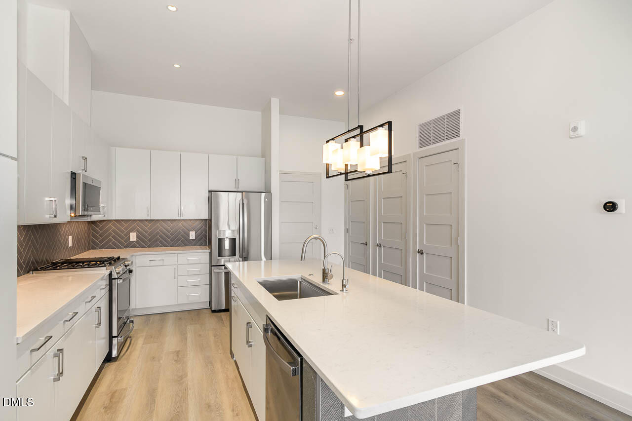 120 Mosaic Boulevard 301 Property Photo 35