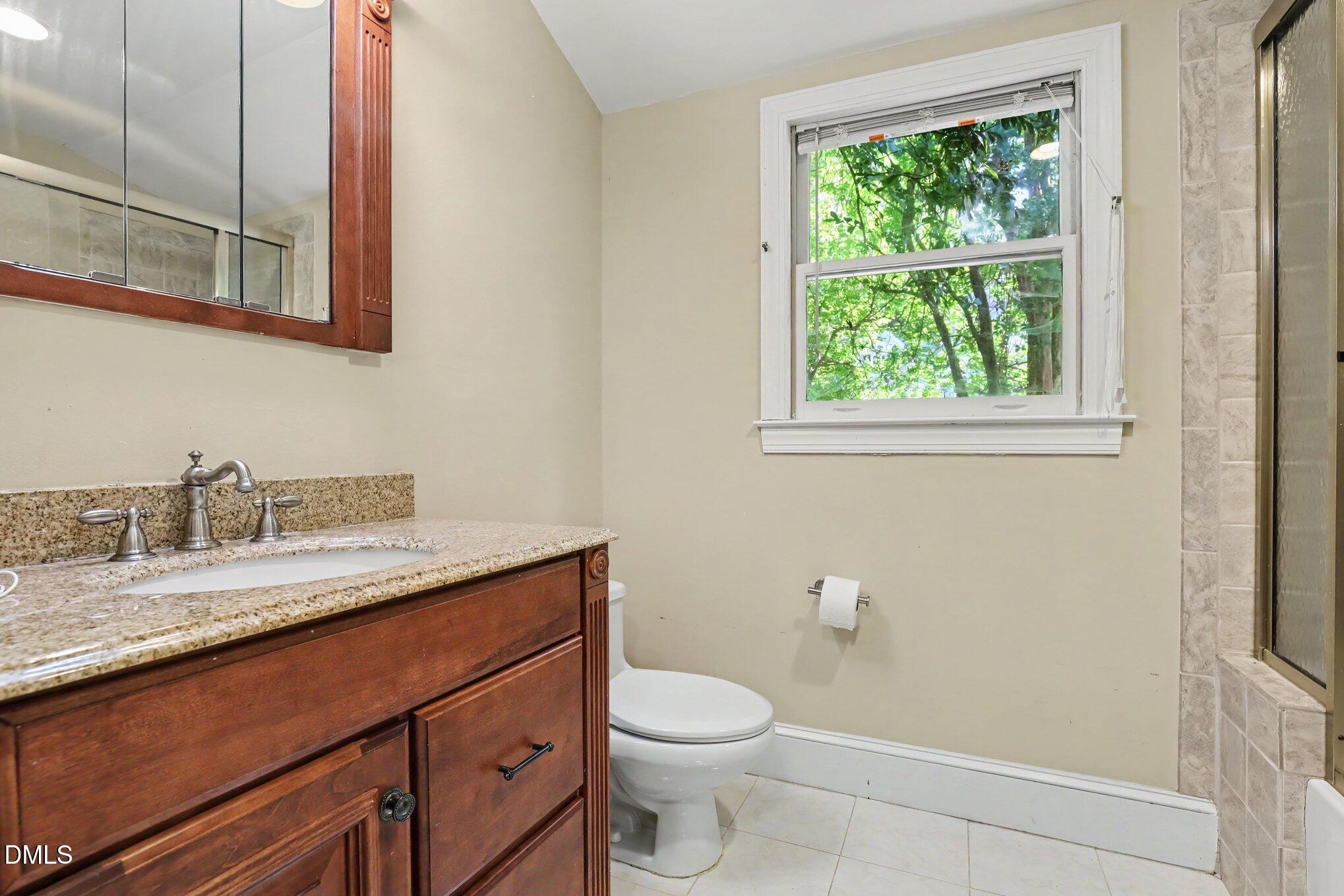 1528 Iredell Drive Property Photo 20