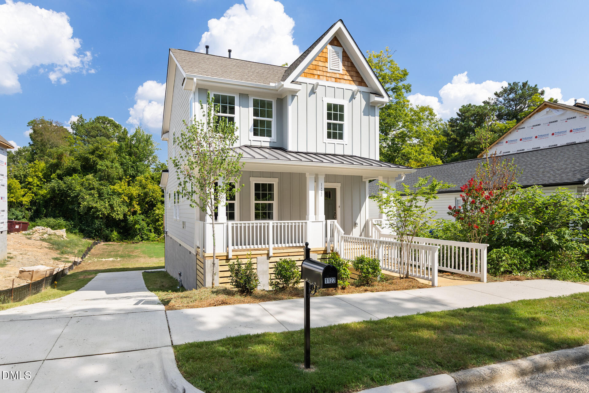 1122 Berkeley Street Property Photo 1