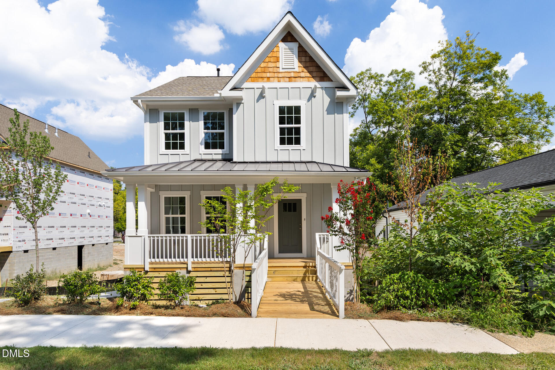 1122 Berkeley Street Property Photo 2
