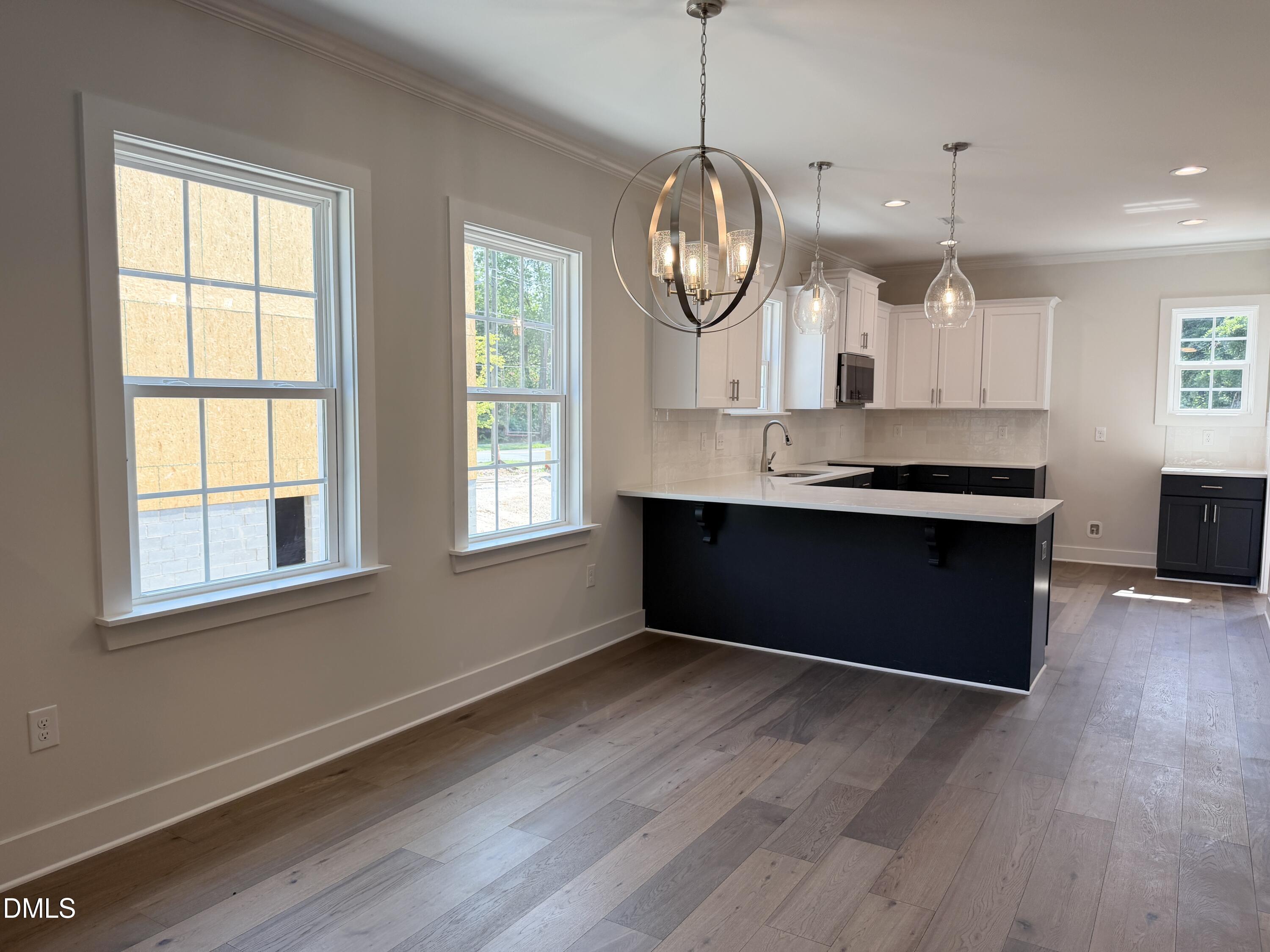 1122 Berkeley Street Property Photo 7