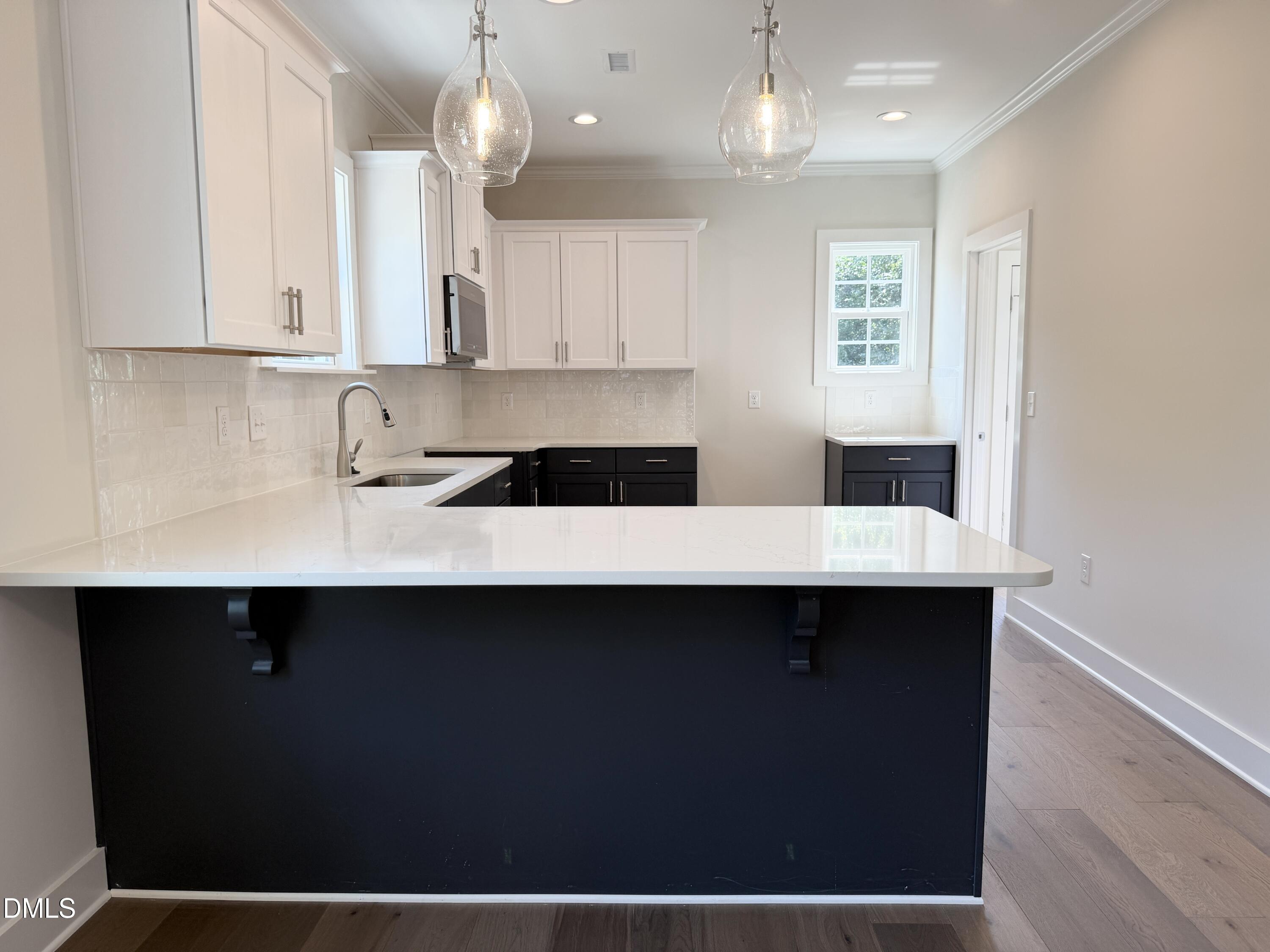 1122 Berkeley Street Property Photo 8