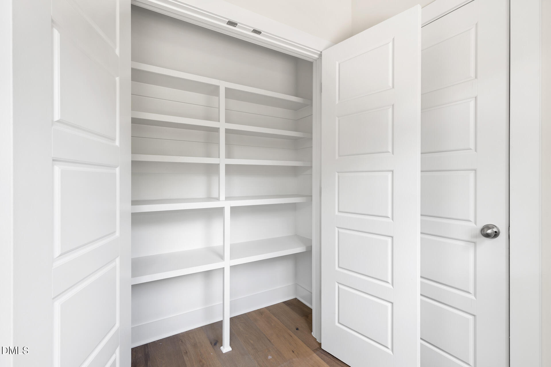 1122 Berkeley Street Property Photo 15