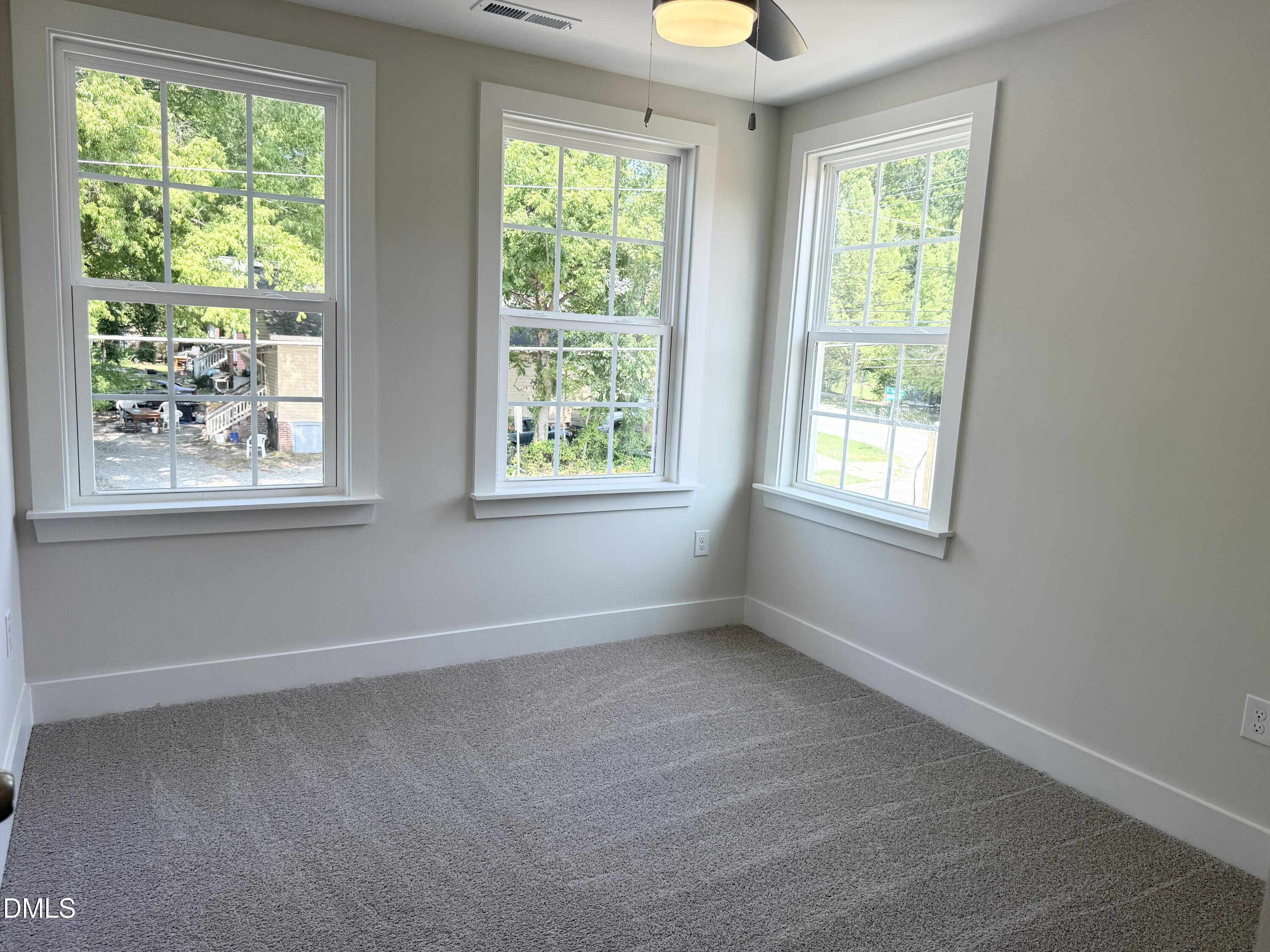 1122 Berkeley Street Property Photo 20