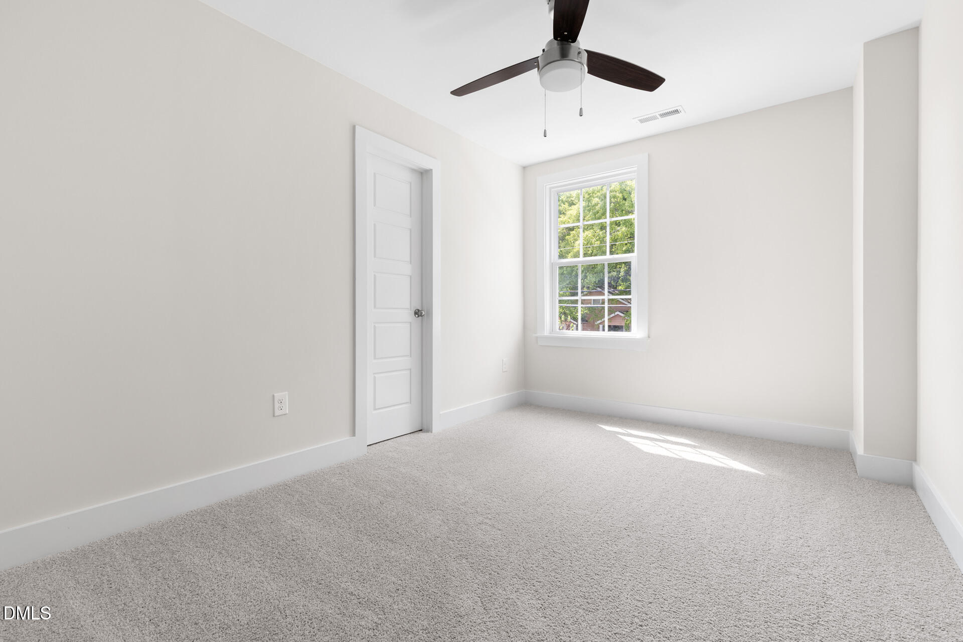 1122 Berkeley Street Property Photo 29