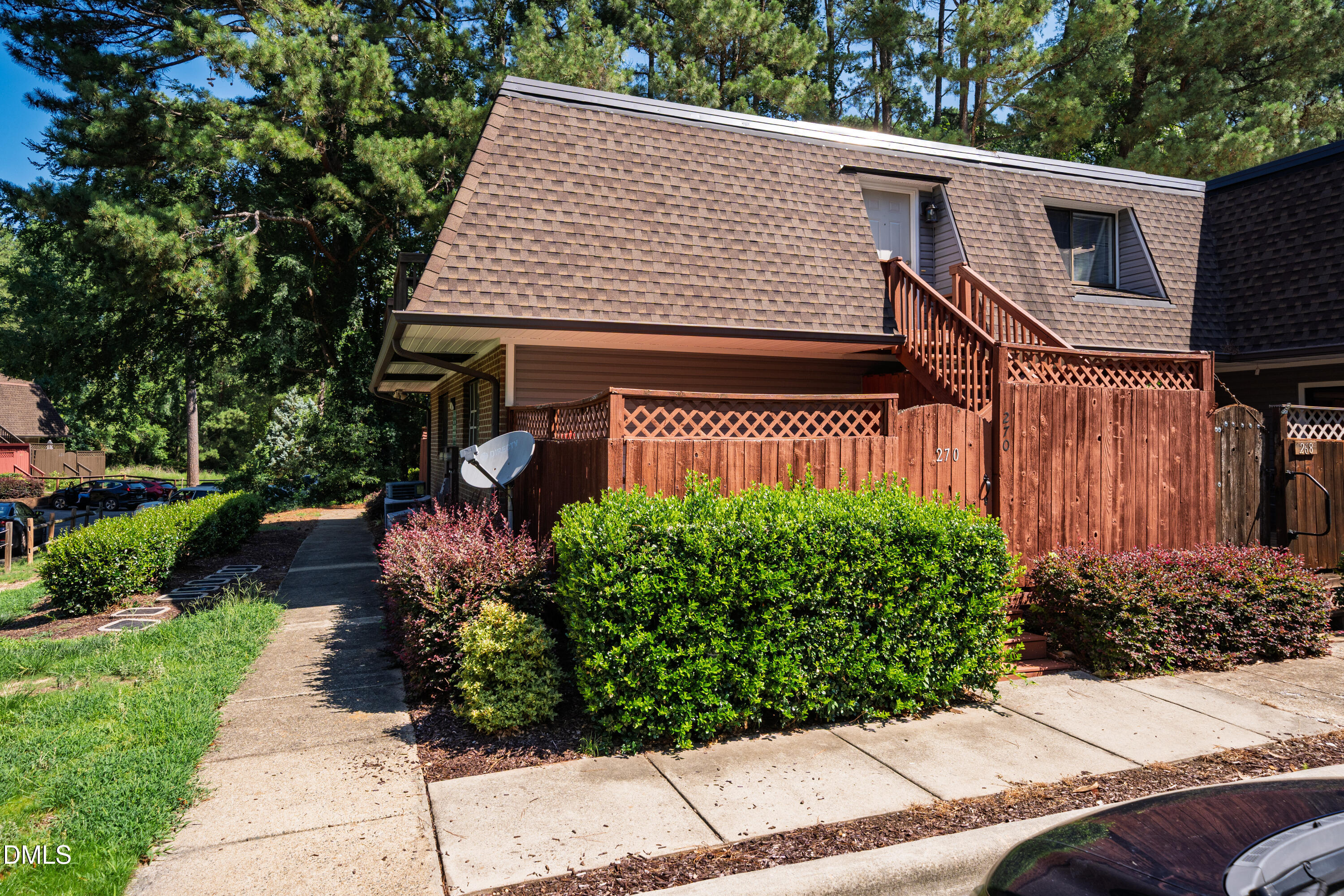 270 Summerwalk Circle Property Photo 1