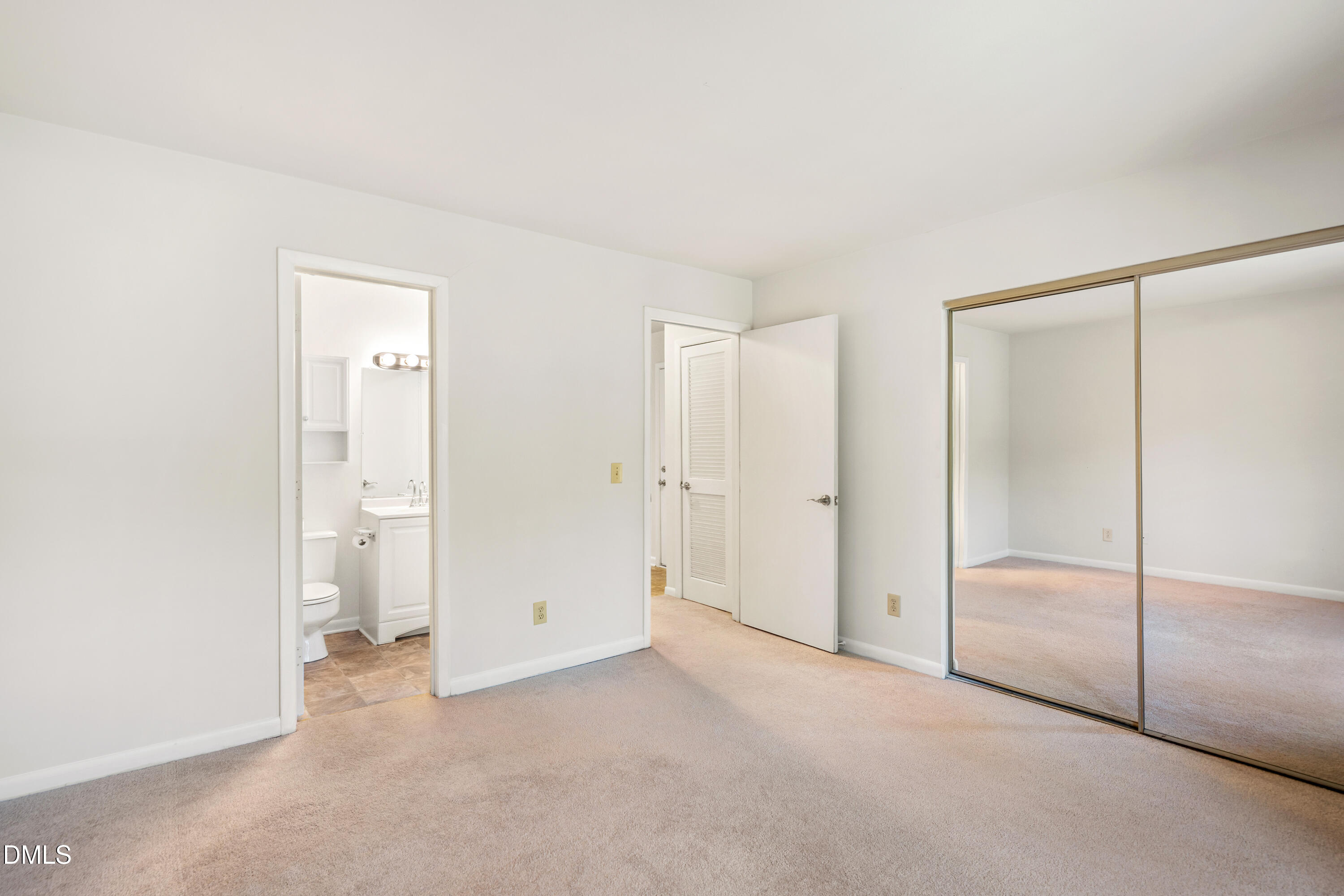 270 Summerwalk Circle Property Photo 26