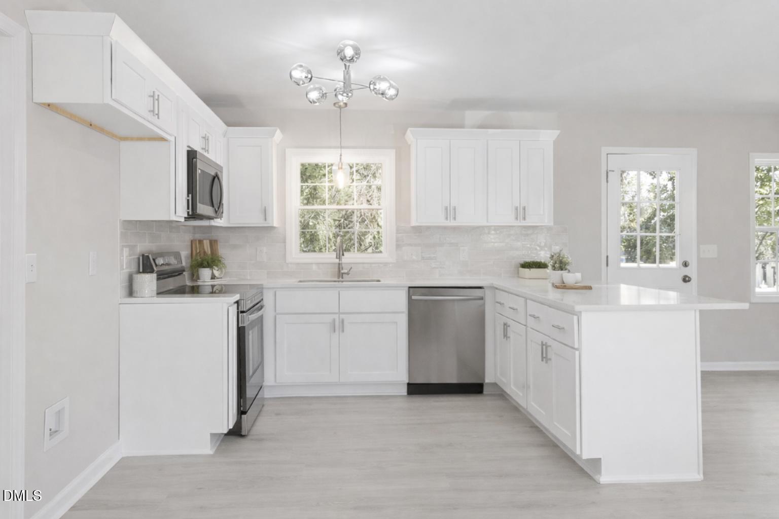 8 Bair Circle Property Photo 1