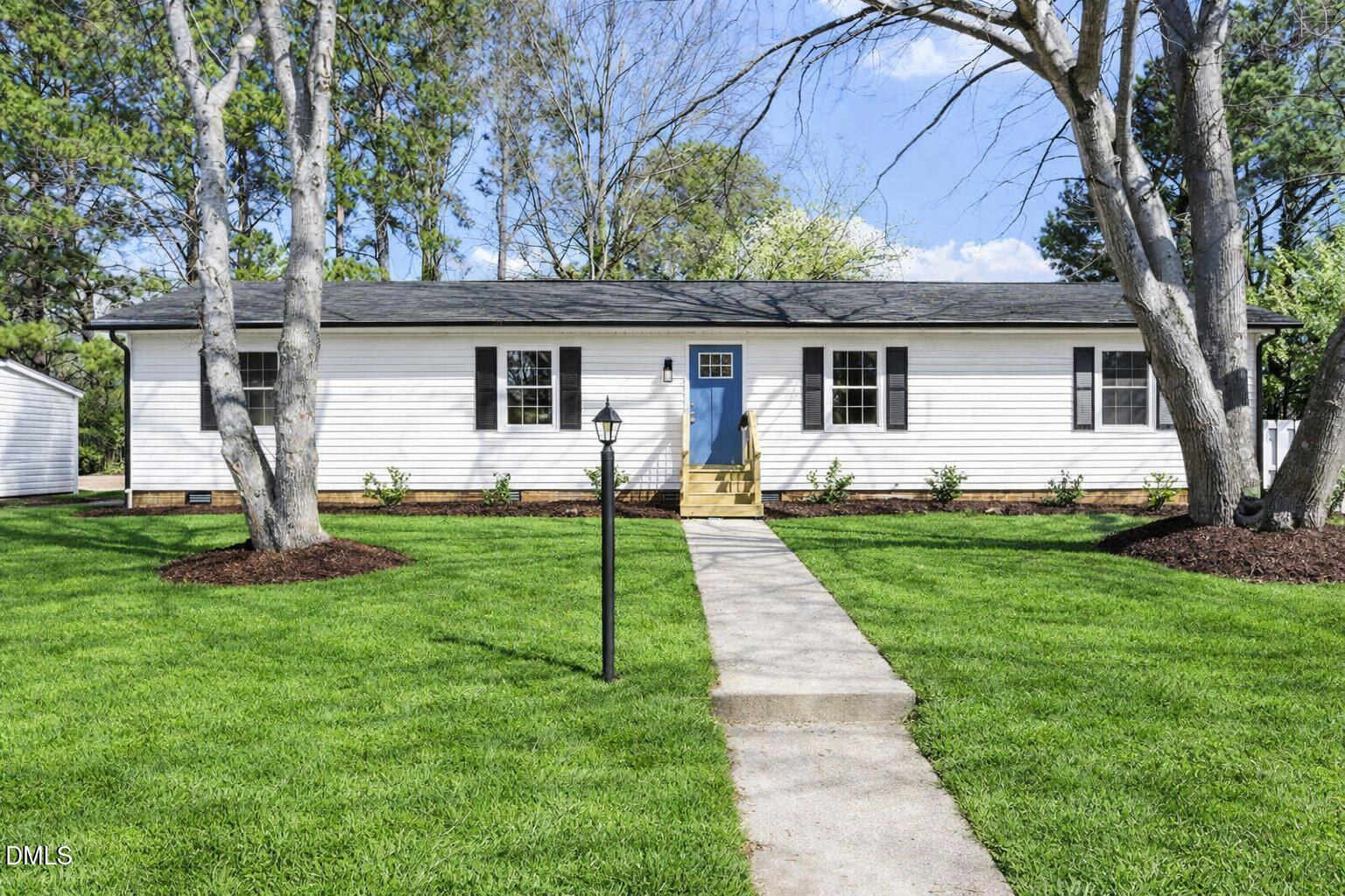 8 Bair Circle Property Photo 2