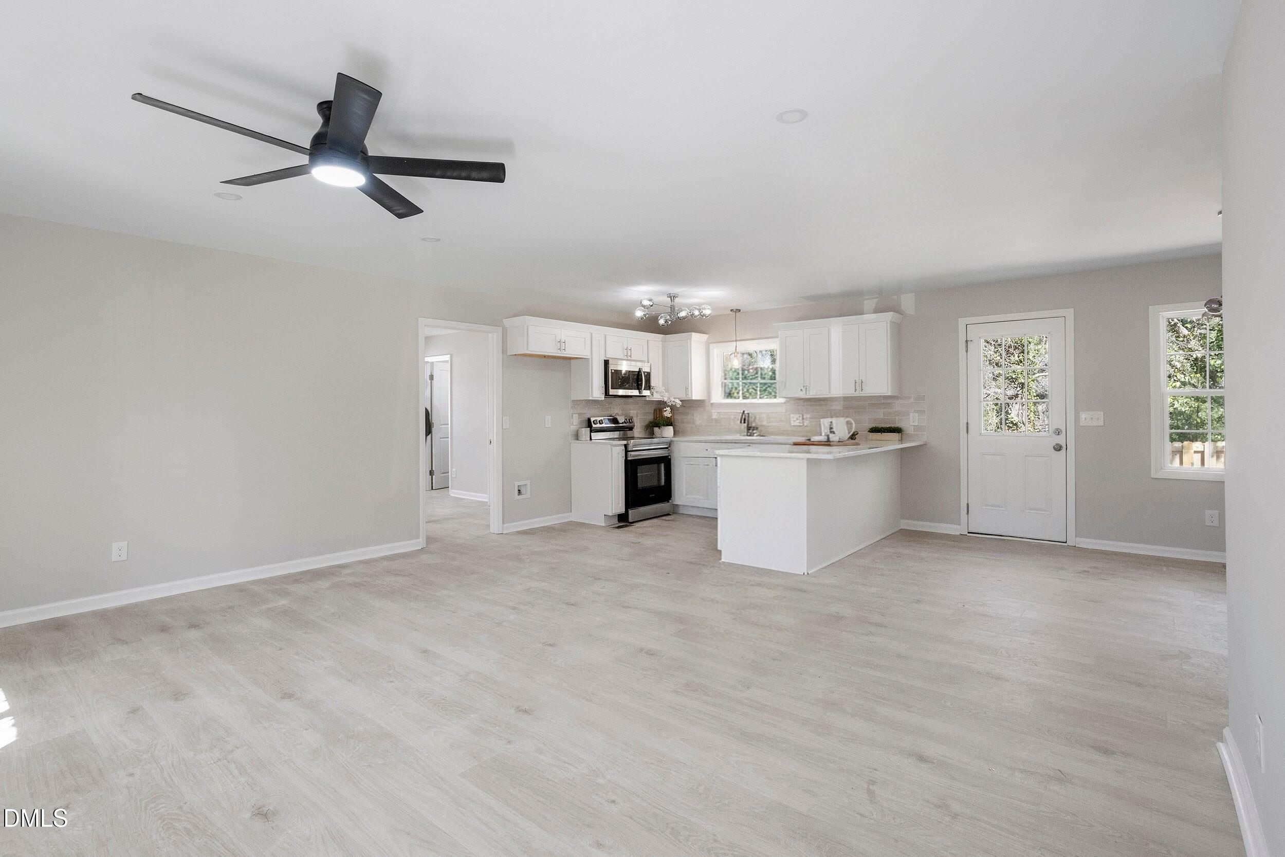 8 Bair Circle Property Photo 9