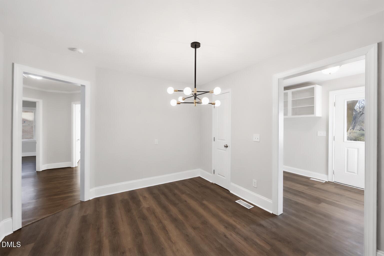 2115 Glendale Avenue Property Photo 10