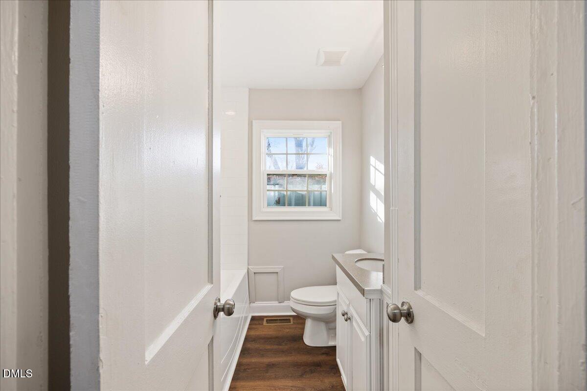 2115 Glendale Avenue Property Photo 17