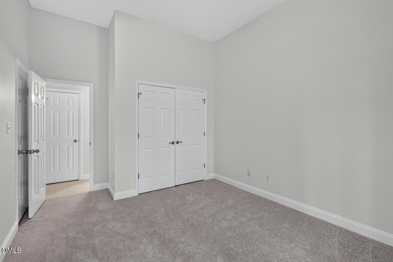 806 Carved Oak Drive Property Photo 41