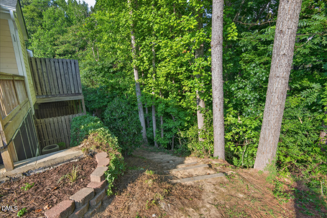 806 Carved Oak Drive Property Photo 45