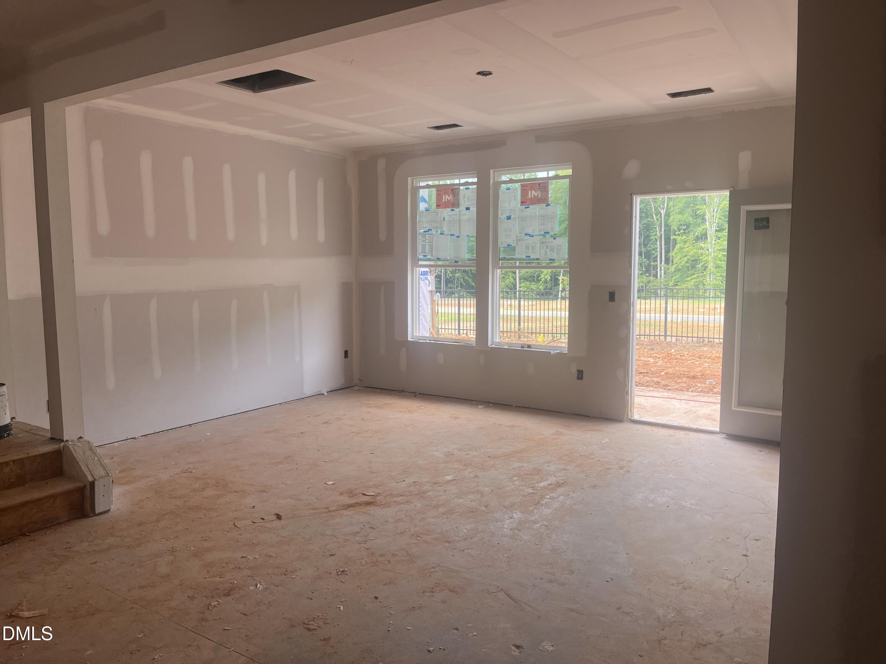 1345 Hammond Drive Property Photo 3
