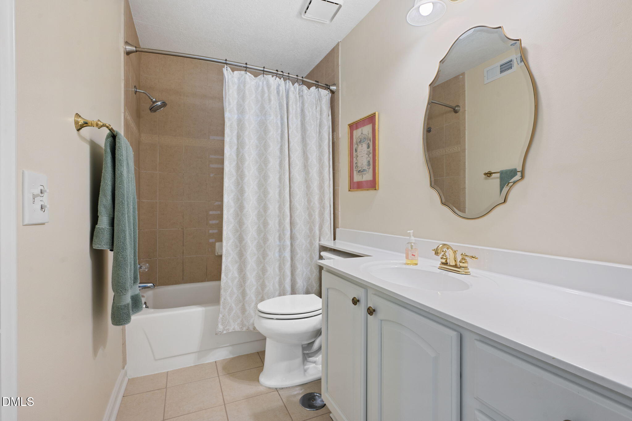 1021 Nicholwood Drive 101 Property Photo 20