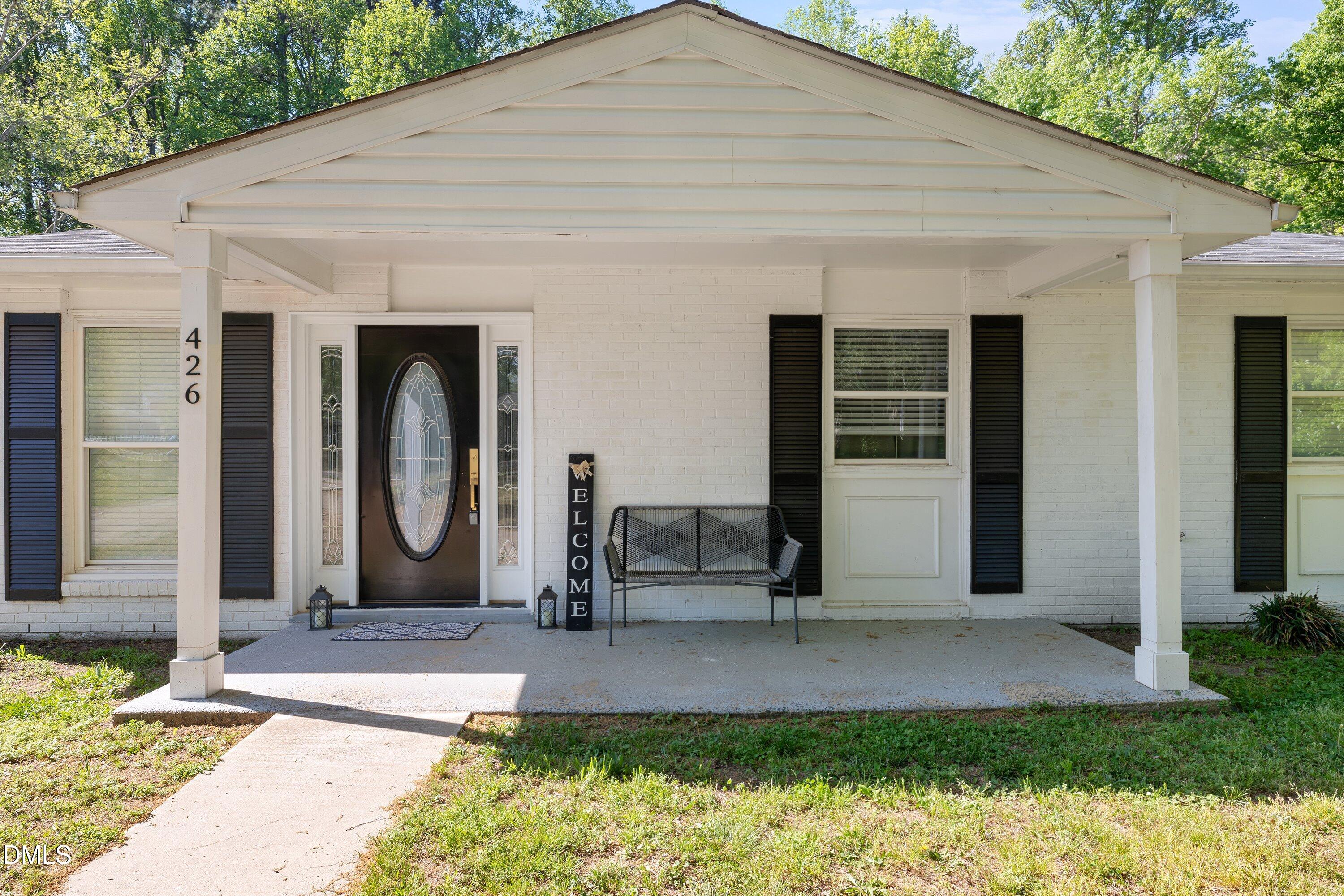 426 Walton Street Property Photo 5