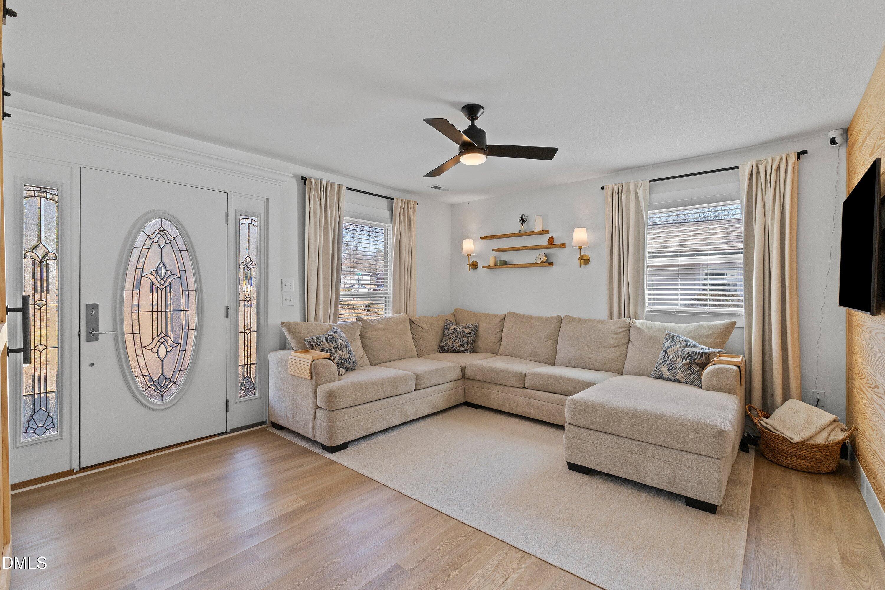426 Walton Street Property Photo 7