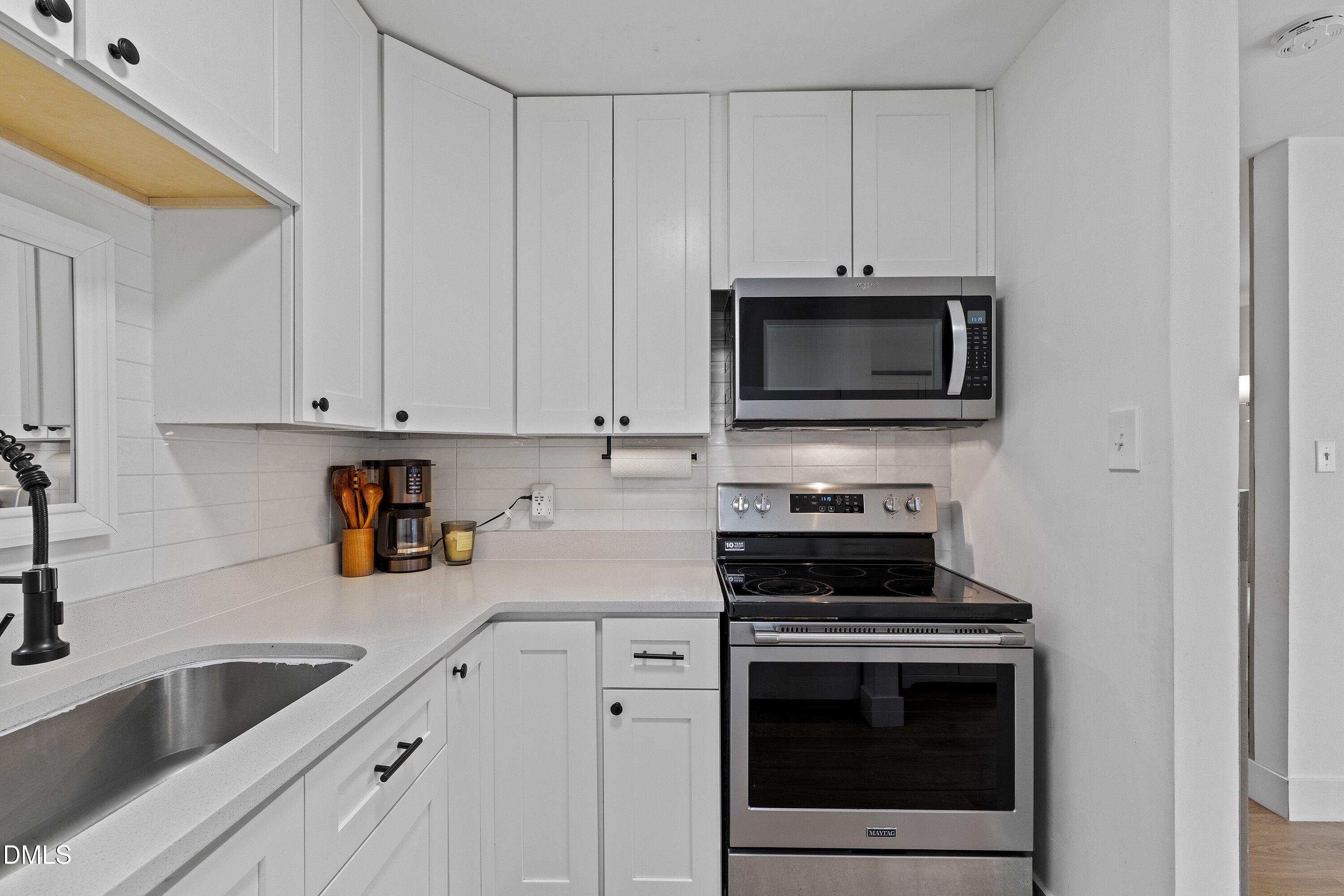 426 Walton Street Property Photo 14