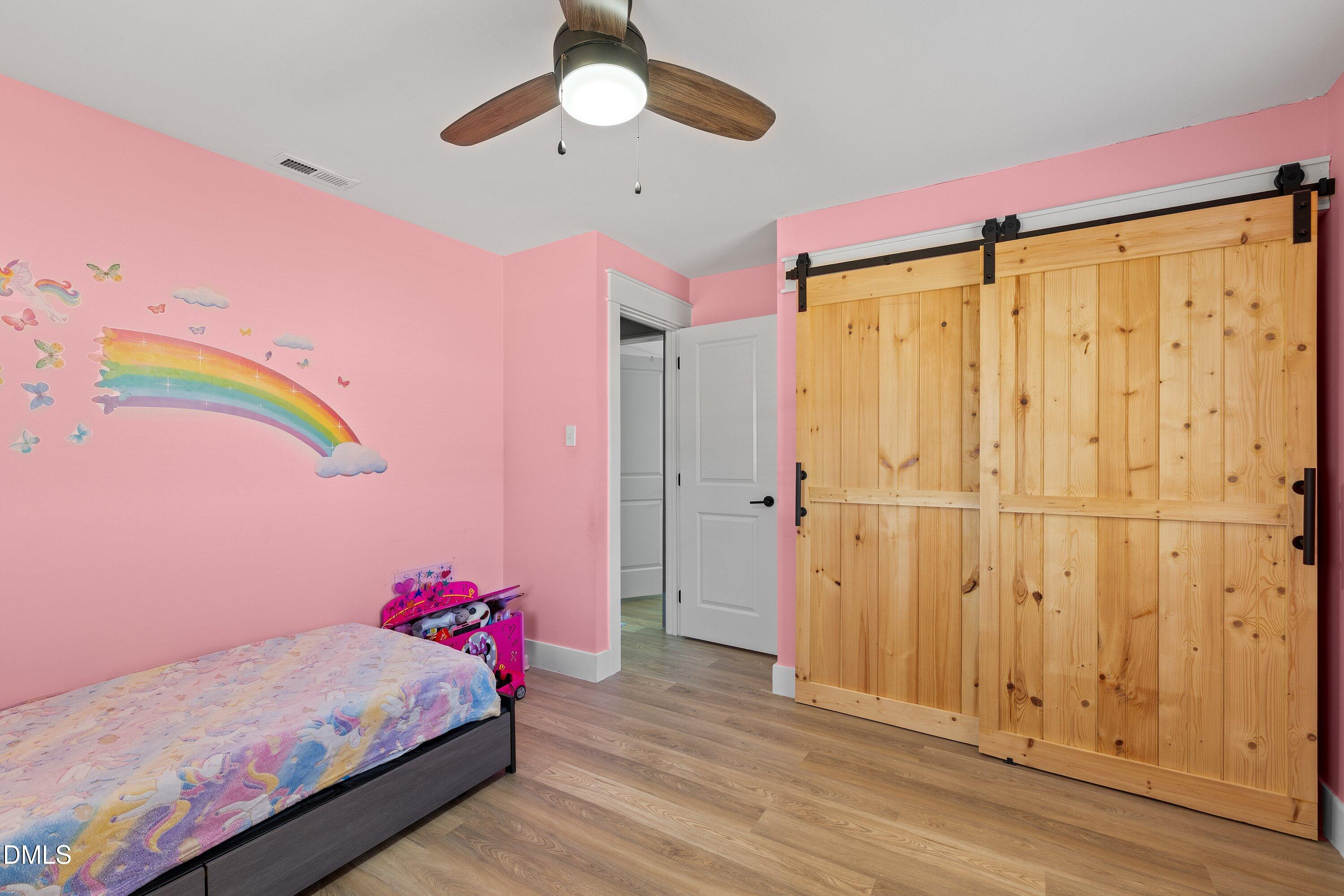 426 Walton Street Property Photo 18