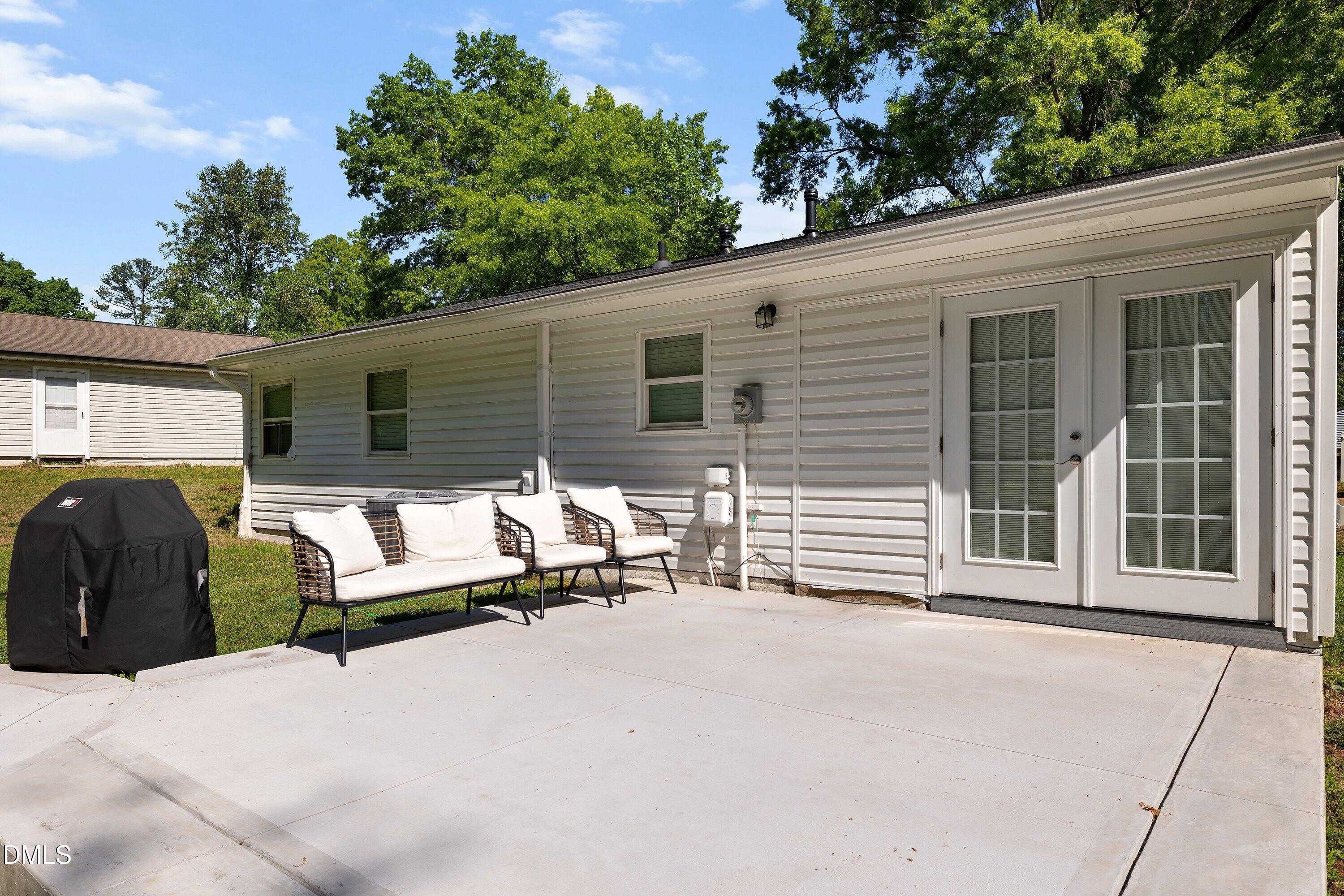 426 Walton Street Property Photo 26