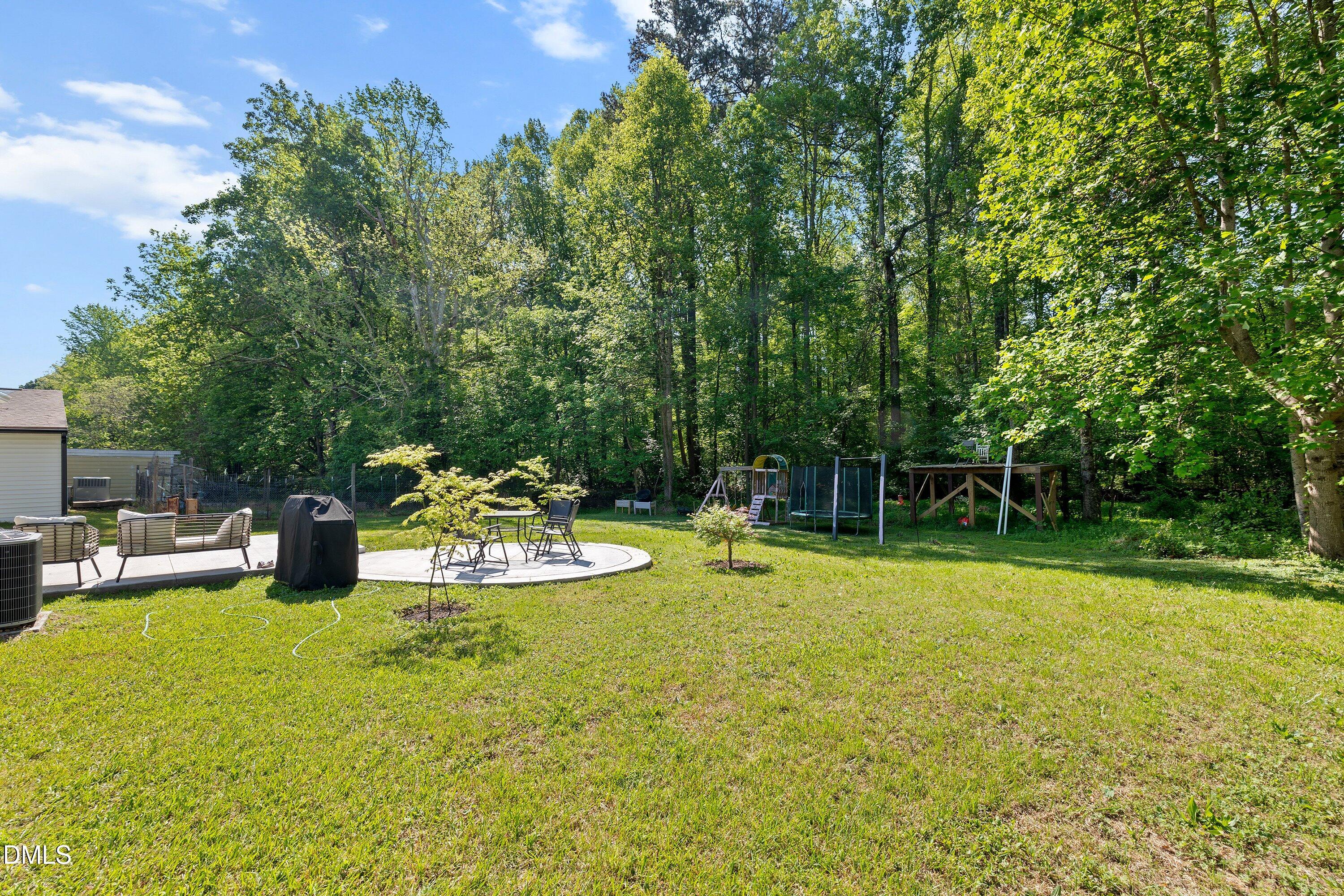 426 Walton Street Property Photo 28