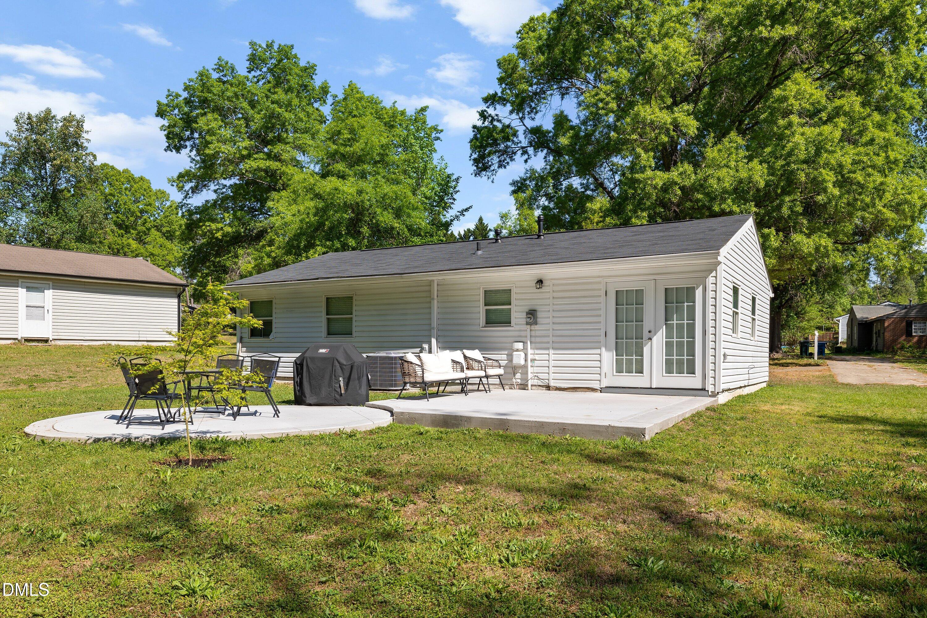 426 Walton Street Property Photo 34