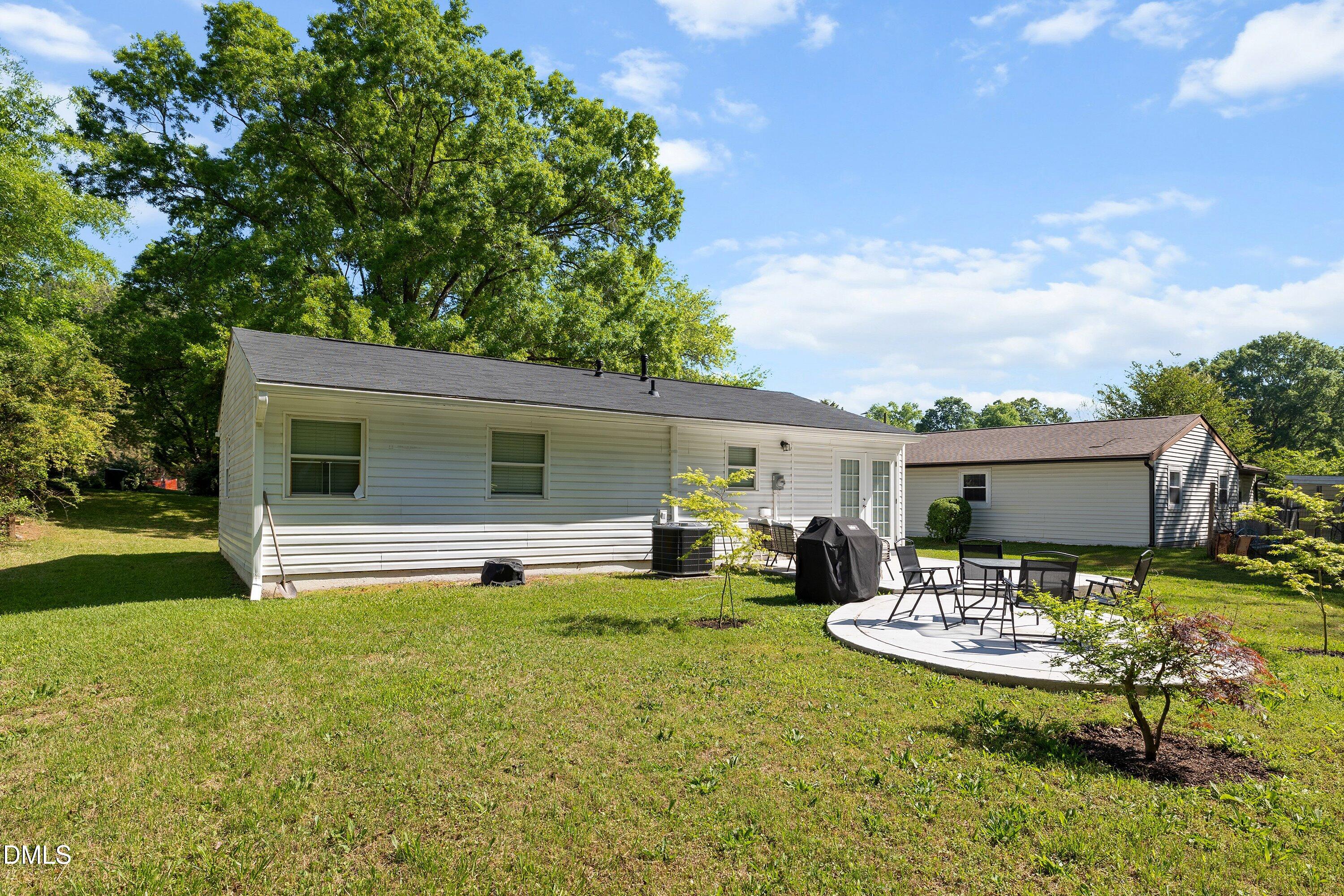 426 Walton Street Property Photo 35