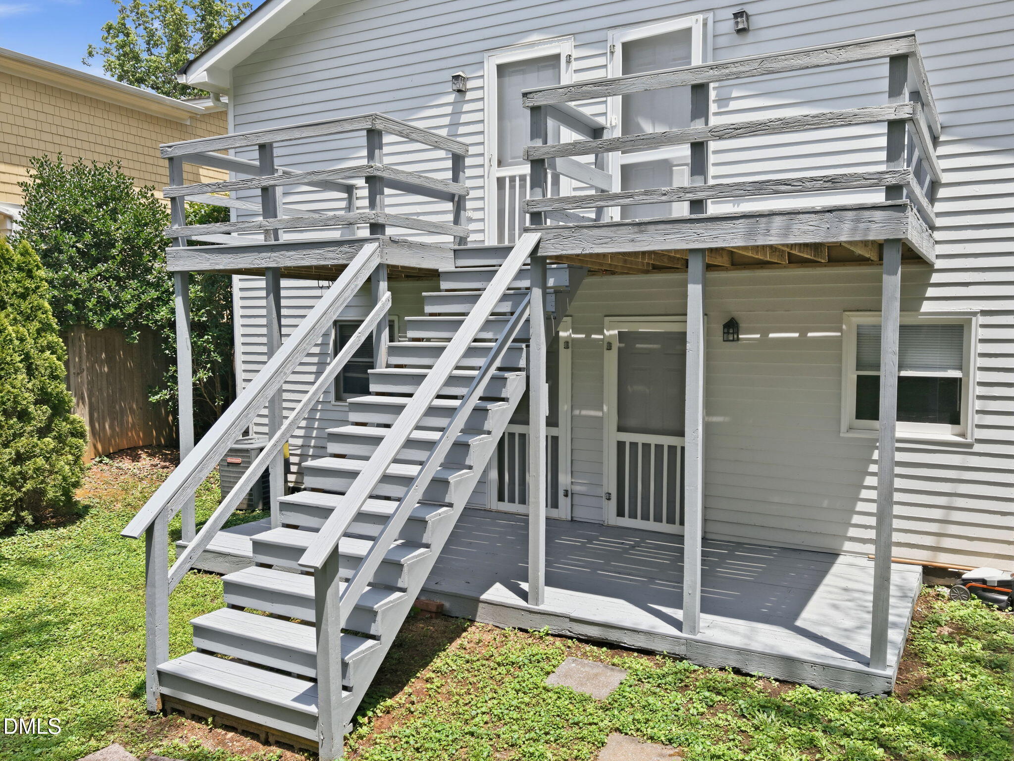 1305 Filmore Street Property Photo 8
